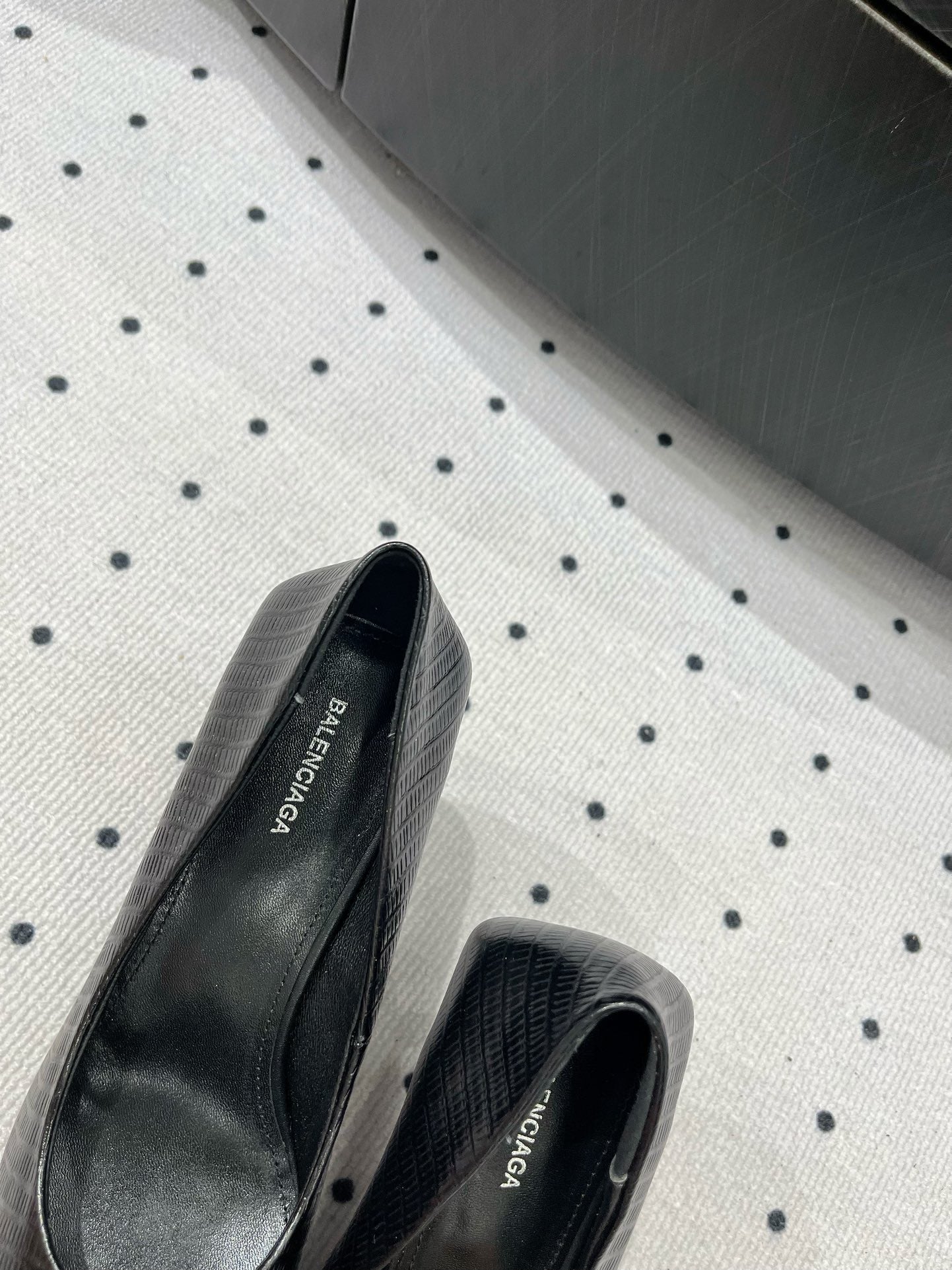 Balanciaga CLASSIC PUMPS 65MM IN BLACK LIZARD PATTERN CALFSKIN