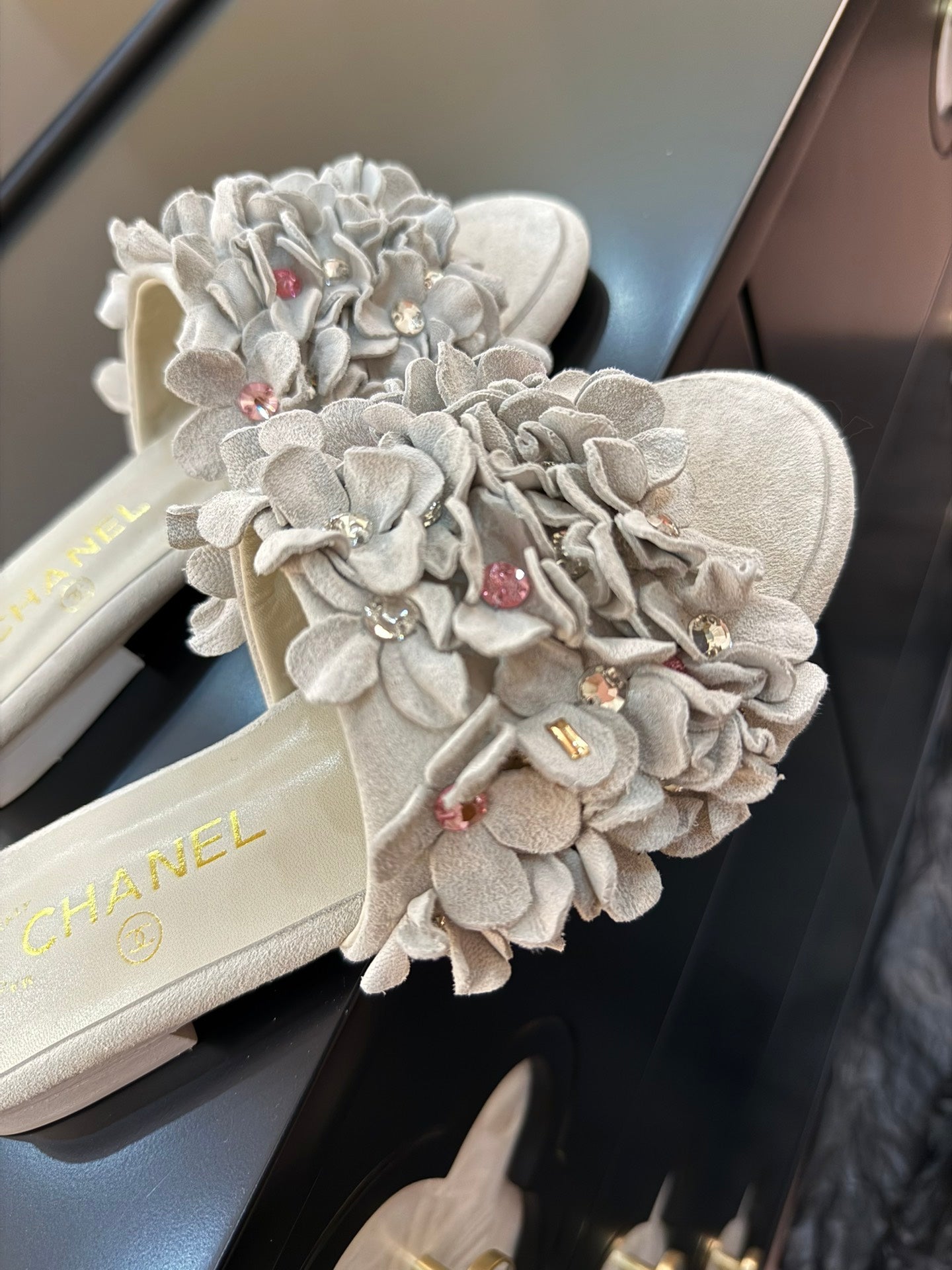 CHANEL 25C Mules Grey Suede Strass