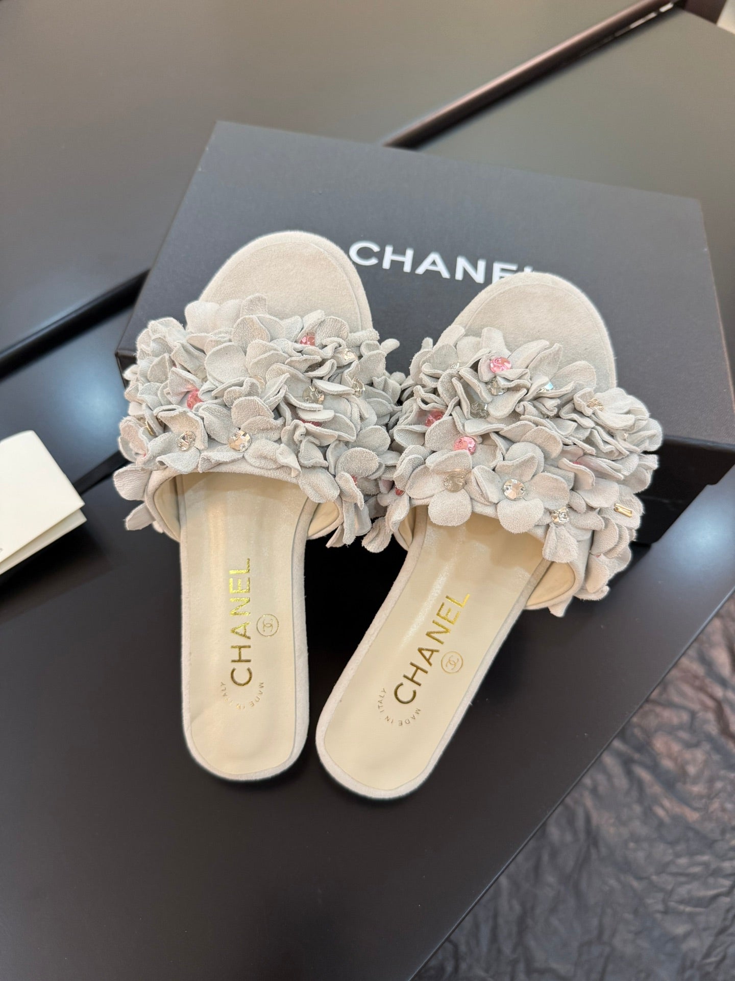 CHANEL 25C Mules Grey Suede Strass