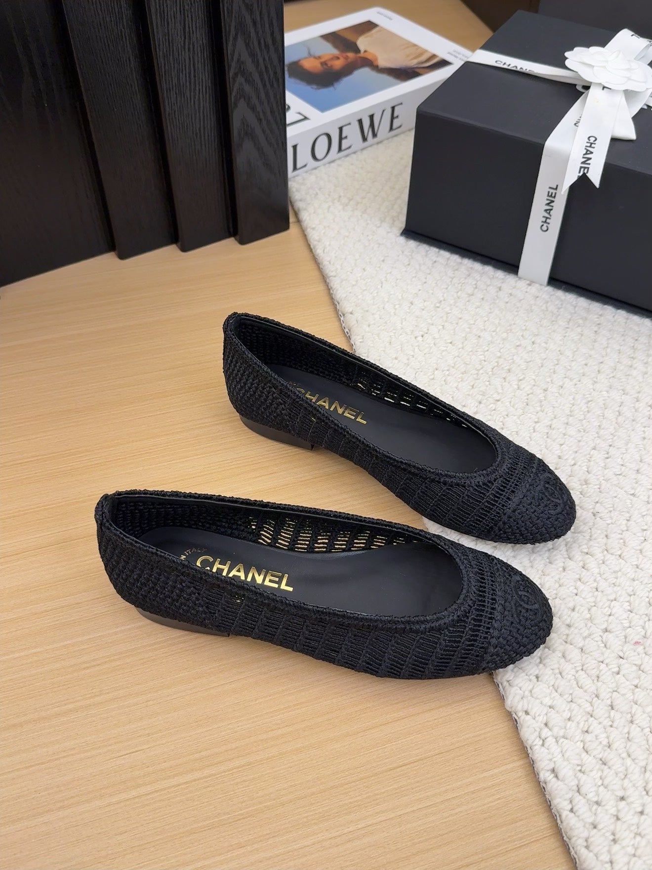 CHANEL 25 Ballet Flat Black Raffia