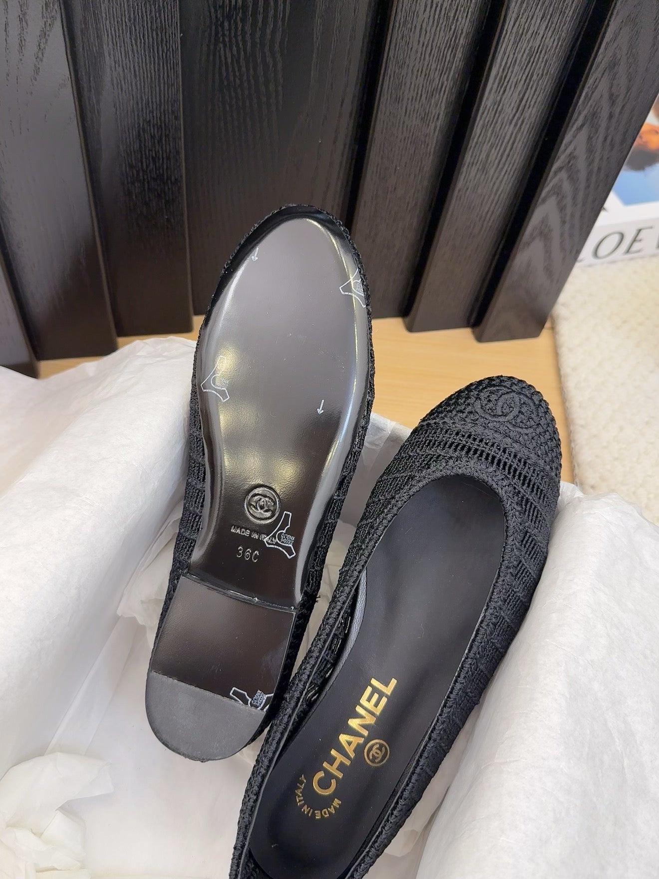 CHANEL 25 Ballet Flat Black Raffia
