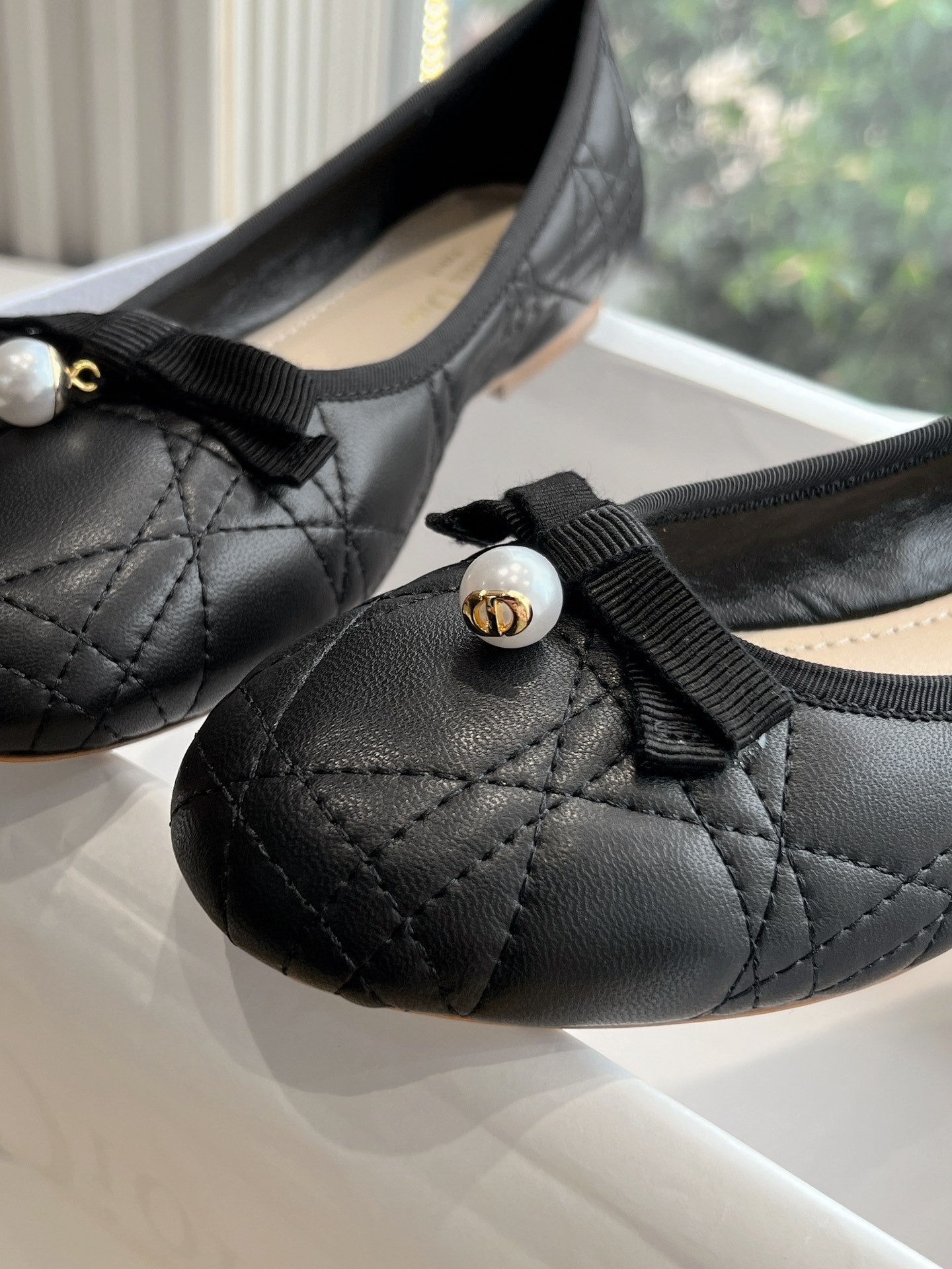 DIOR ballet flat black sedge mop front