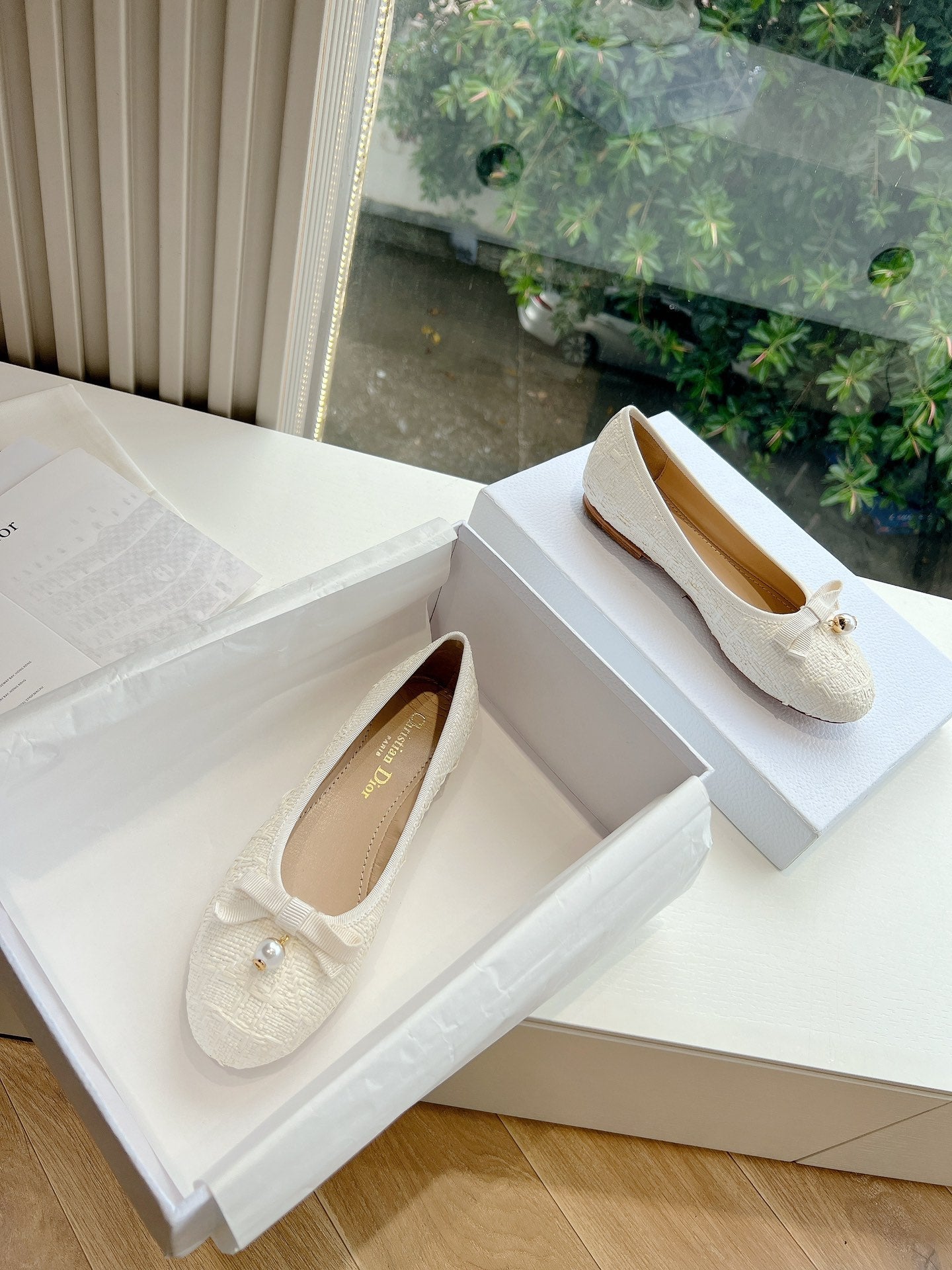 DIOR ballet flat white sedge mop front