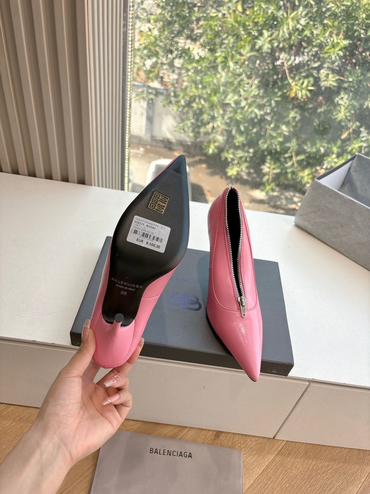 Balanciaga ZIPPER POINTED-TOE HIGH PUMPS IN BUBBLEGUM PINK SHINY LAMBSKIN