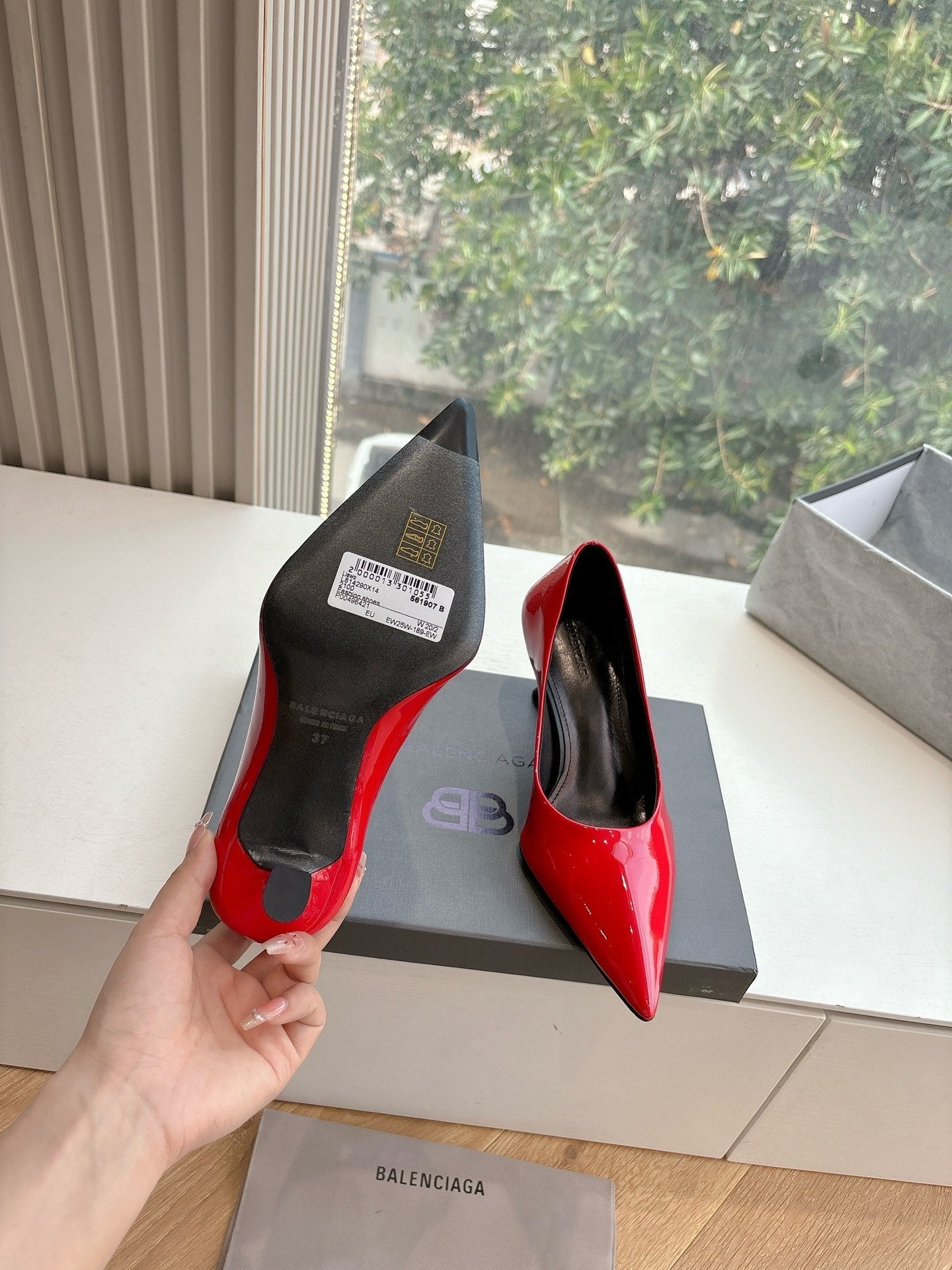 Balanciaga HIGH PUMPS IN CLASSIC RED PATENT CALFSKIN
