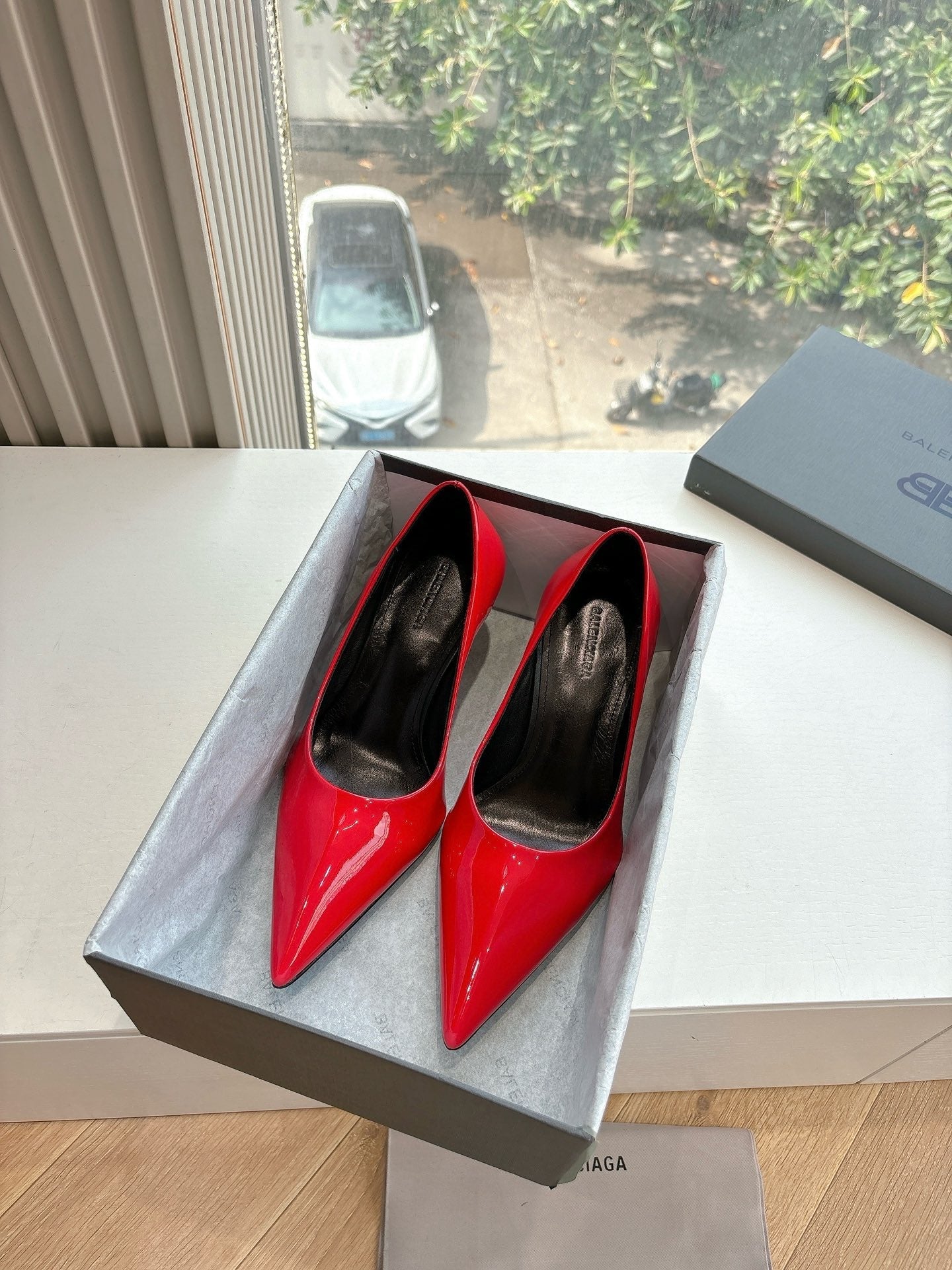 Balanciaga HIGH PUMPS IN CLASSIC RED PATENT CALFSKIN
