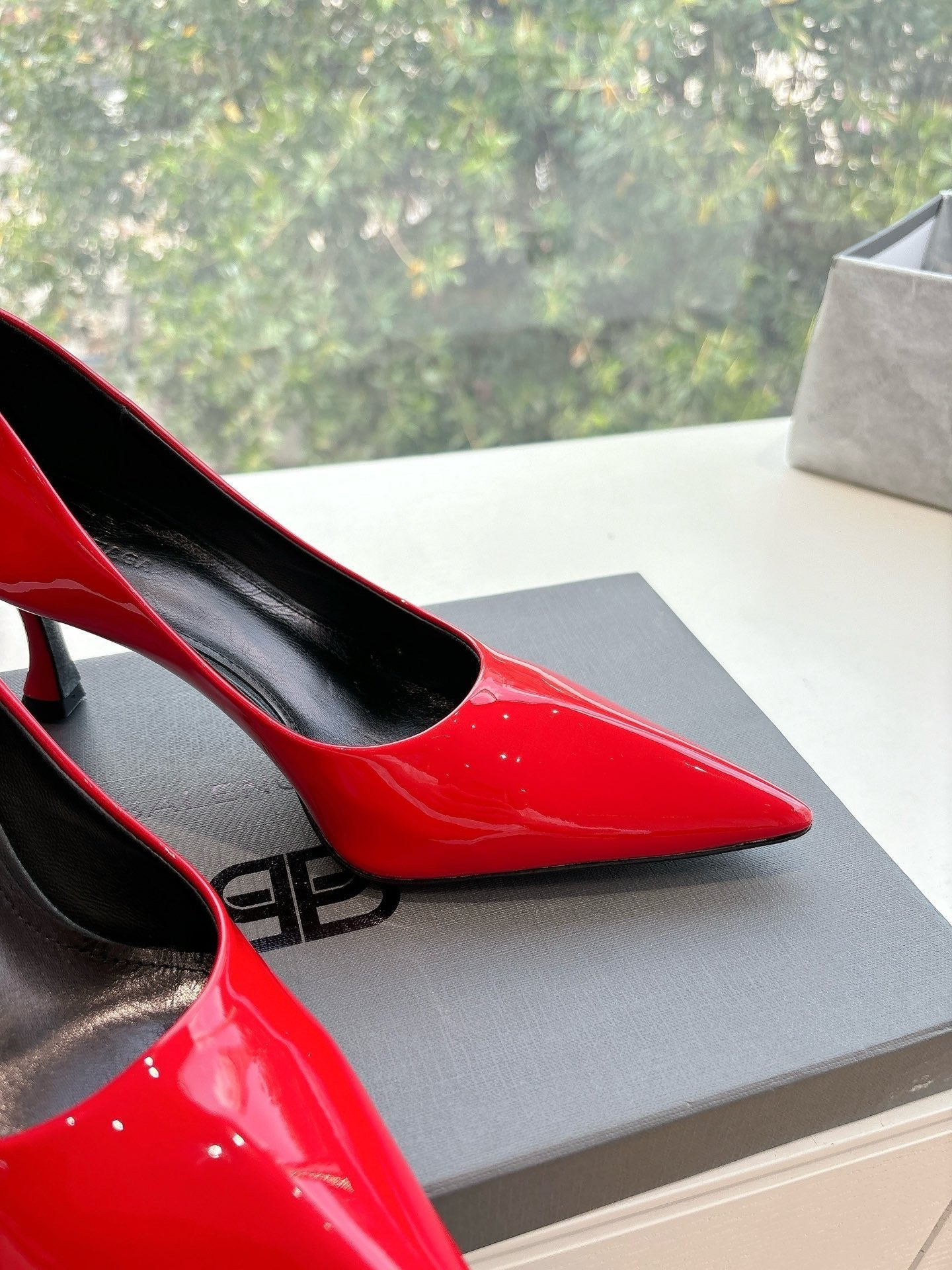 Balanciaga HIGH PUMPS IN CLASSIC RED PATENT CALFSKIN