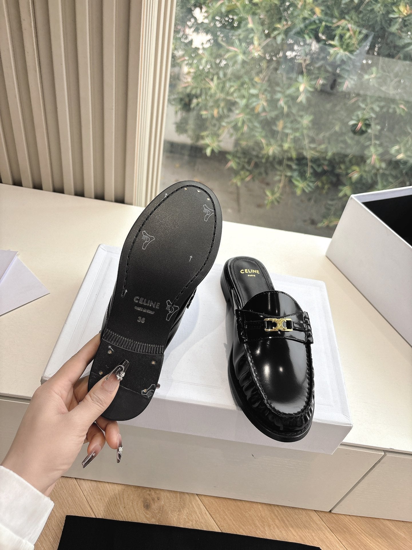 Celine CELINE Slippers Black Leather 285954