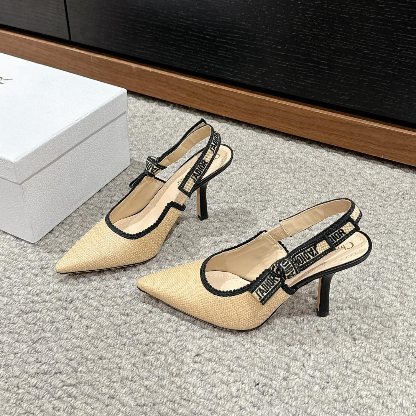 DIOR slingback 100 beige raffia lambskin
