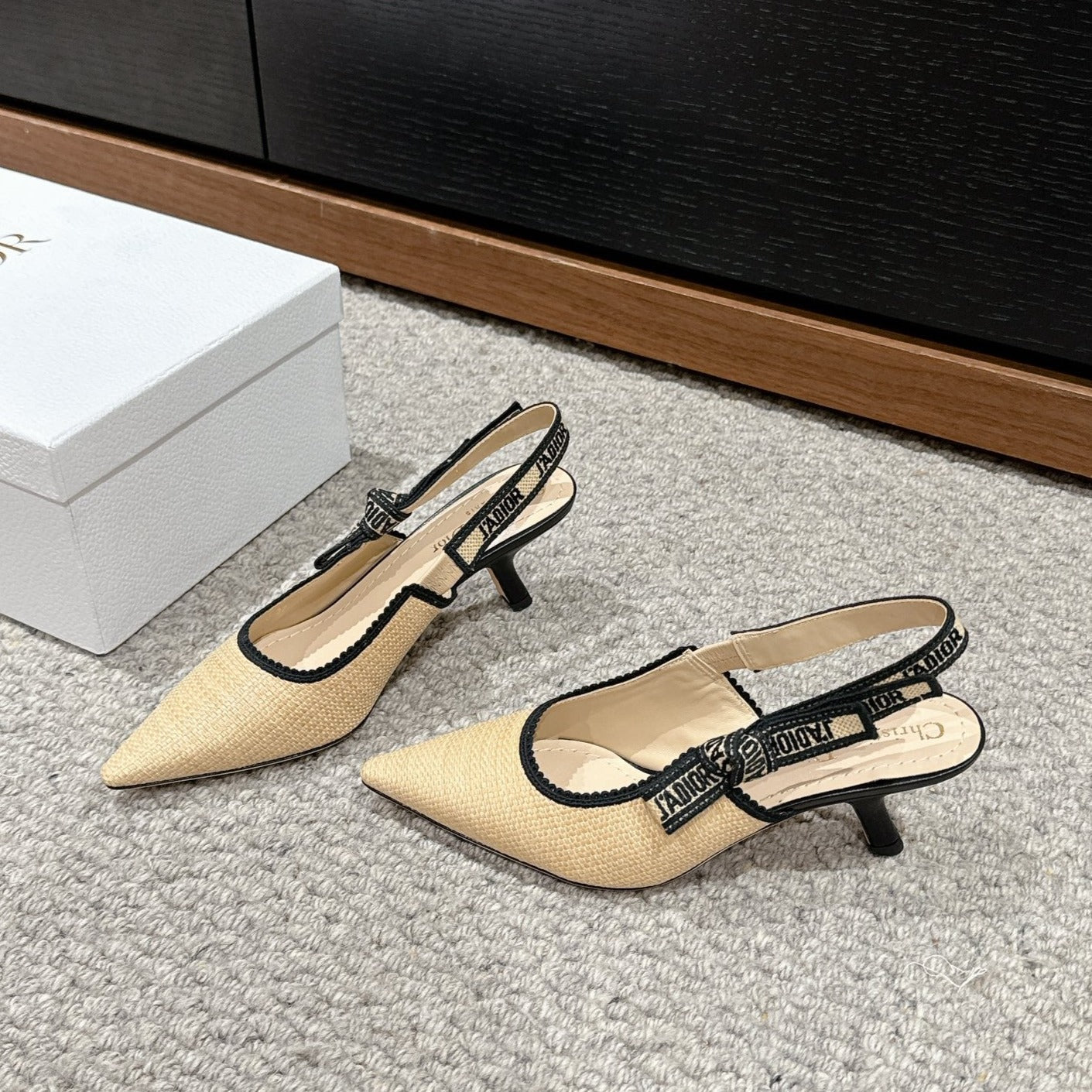 DIOR slingback 65 beige raffia lambskin