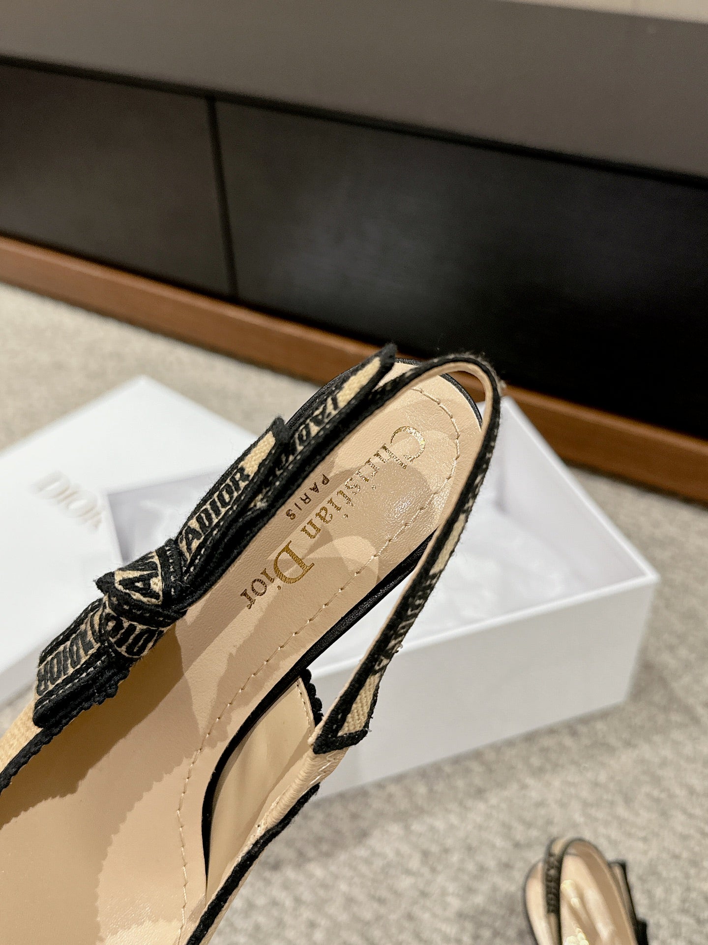 DIOR slingback 65 beige raffia lambskin