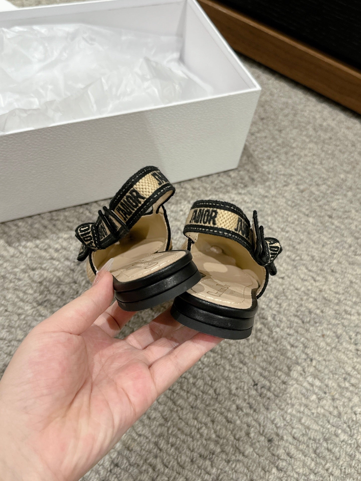 DIOR slingback flat beige raffia lambskin