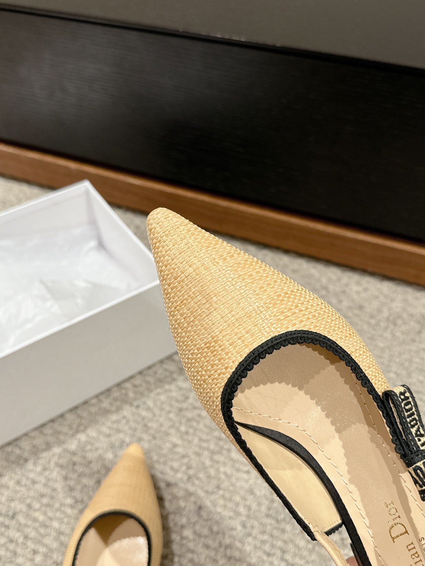 DIOR slingback flat beige raffia lambskin