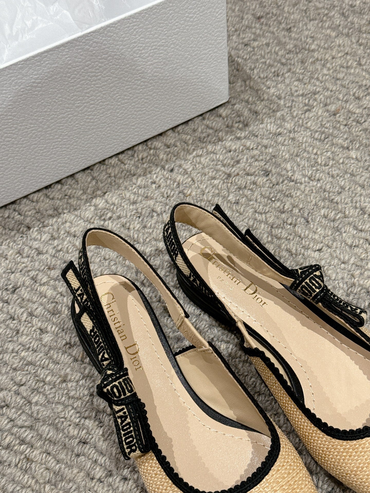DIOR slingback flat beige raffia lambskin