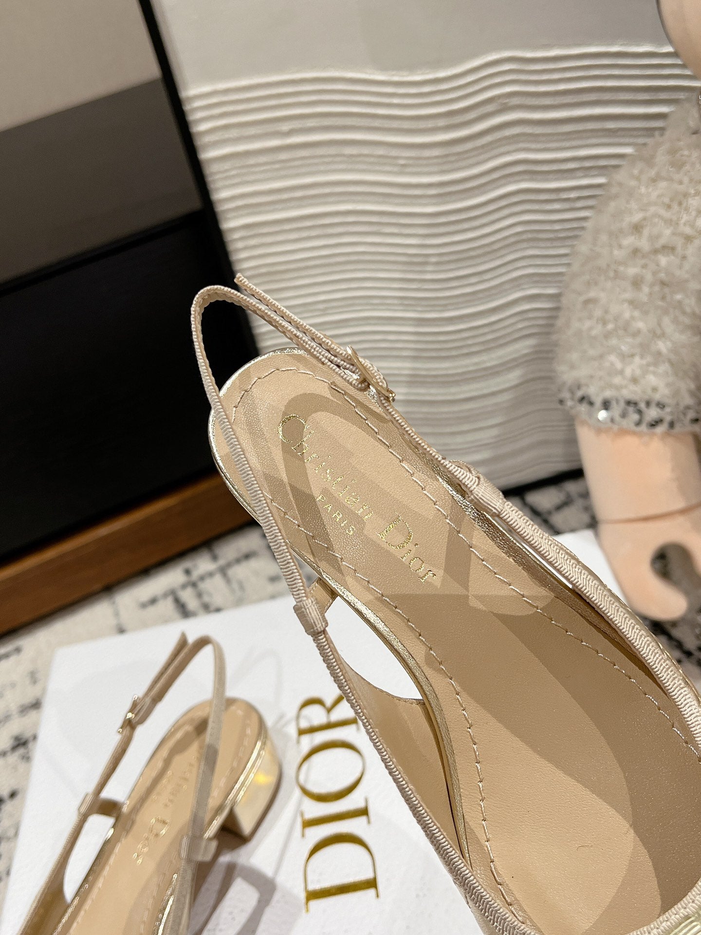 DIOR Ballet Slingback Pump 30mm In Gold Quilted Calfskin 997041