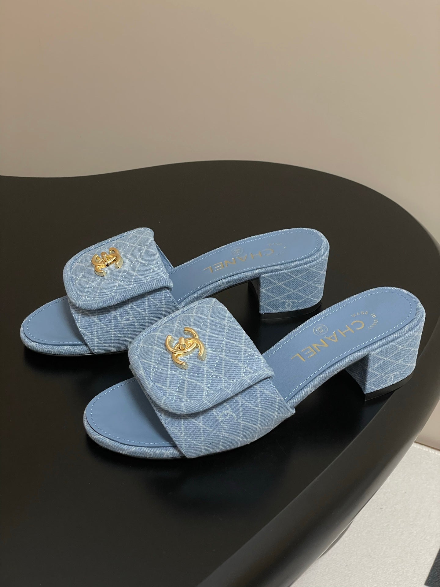 CHANEL 25F Sandal Heel 5cm Quilted