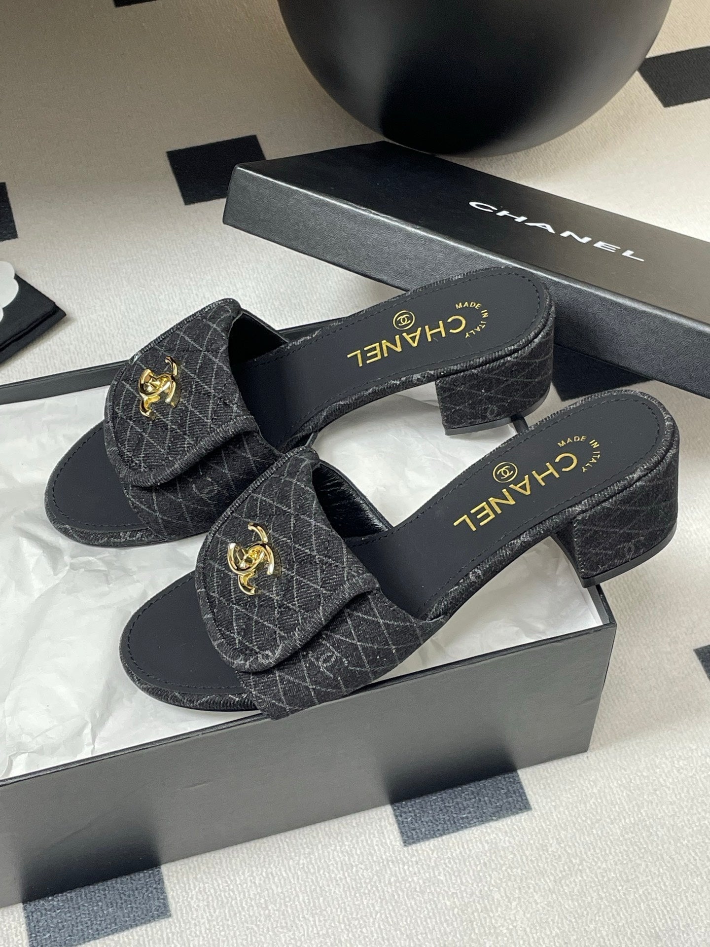 CHANEL 25F Sandal Heel 5cm Quilted
