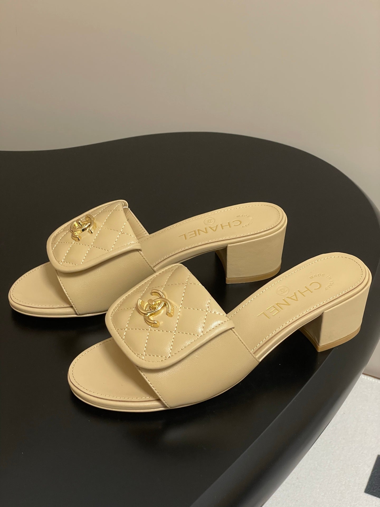 CHANEL 25F Sandal Heel 5cm Quilted