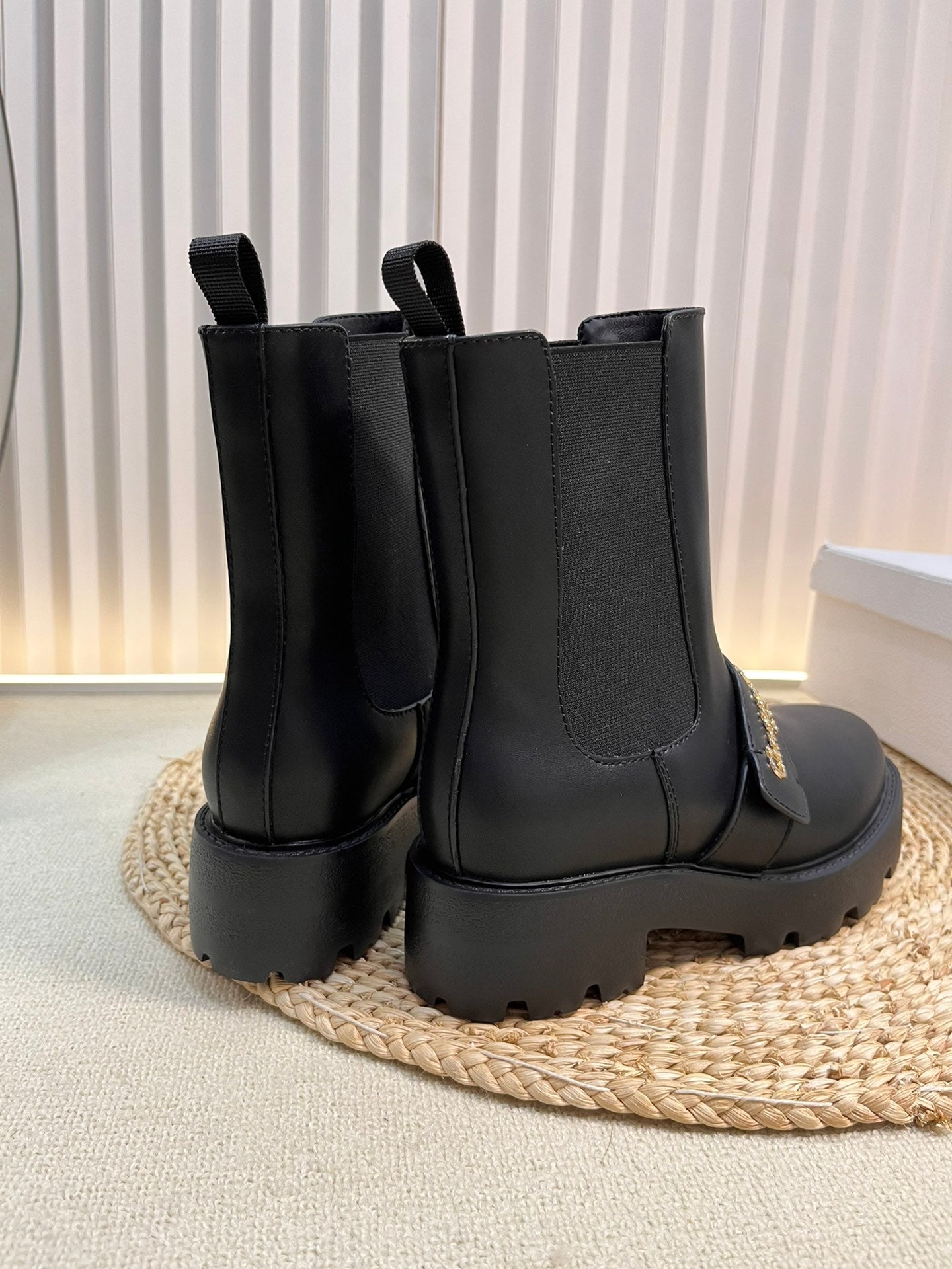 DIOR D-Quest Ankle Boot 35mm In Black Calfskin 992669