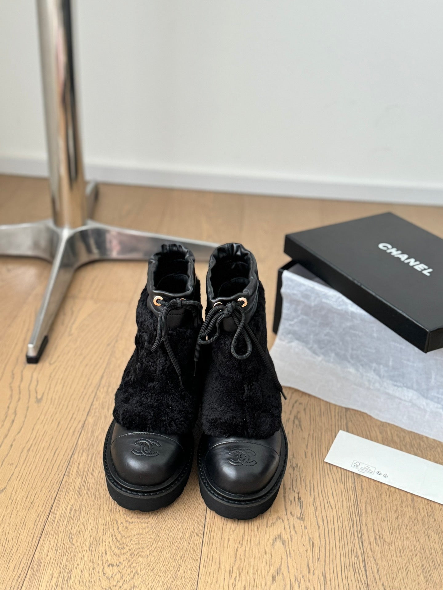 CHANEL Ankle Boots Black Calfskin And Fleece