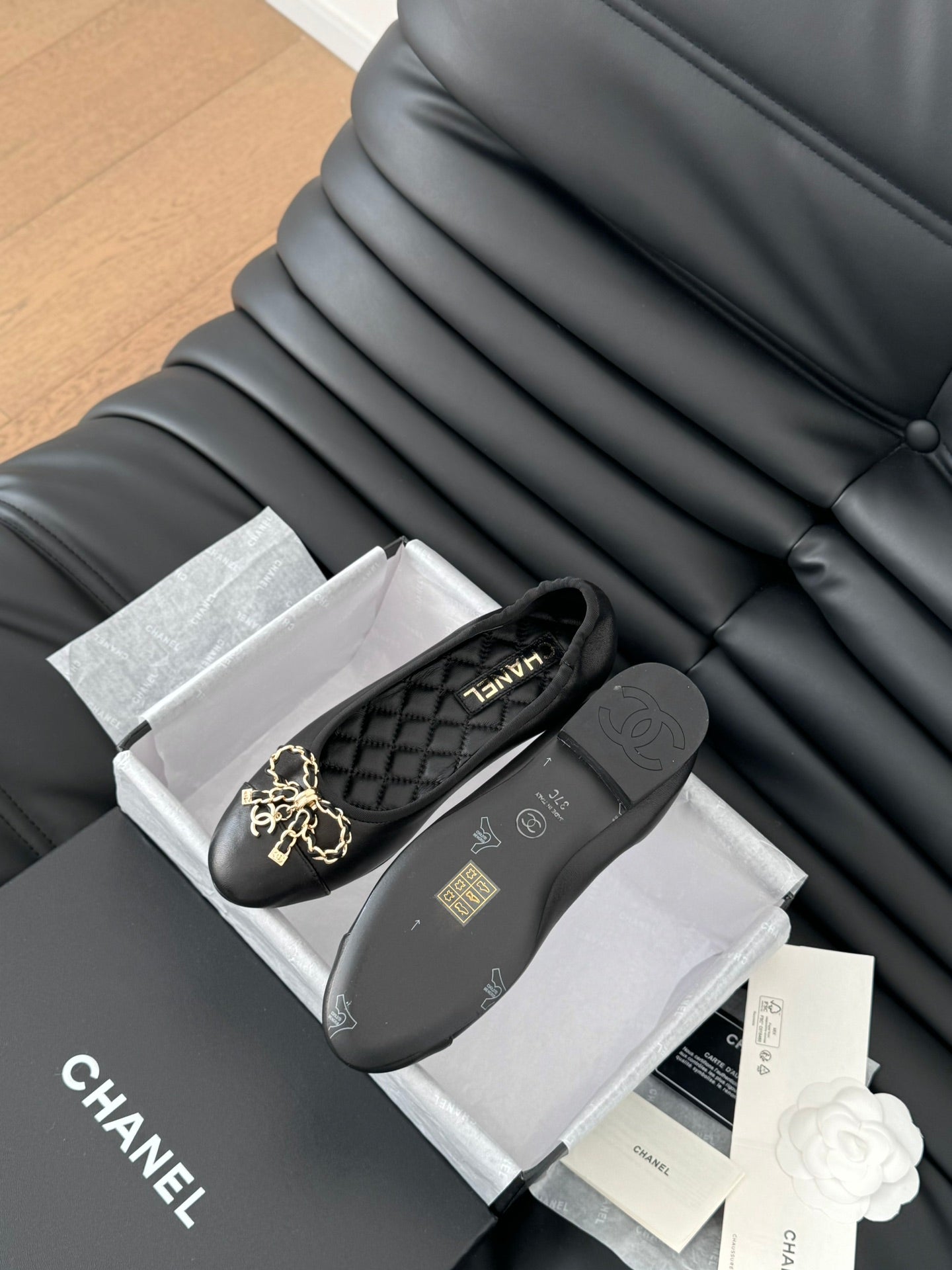 CHANEL Ballet Flats In Black Lambskin 143528
