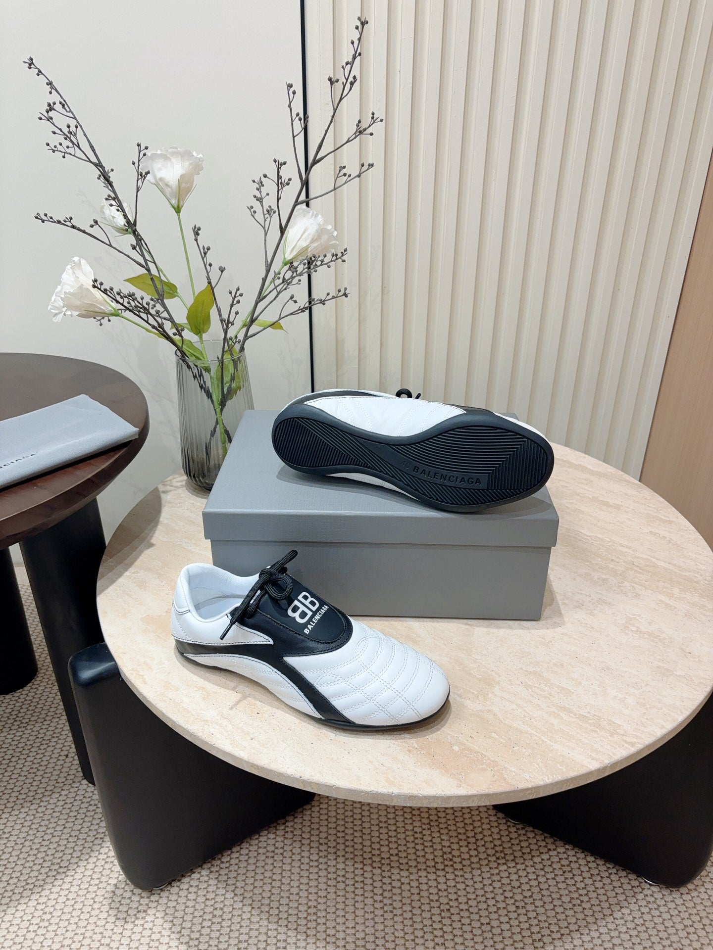 Balanciaga SOCCER SNEAKER IN WHITE MIX BLACK QUILTED LAMBSKIN