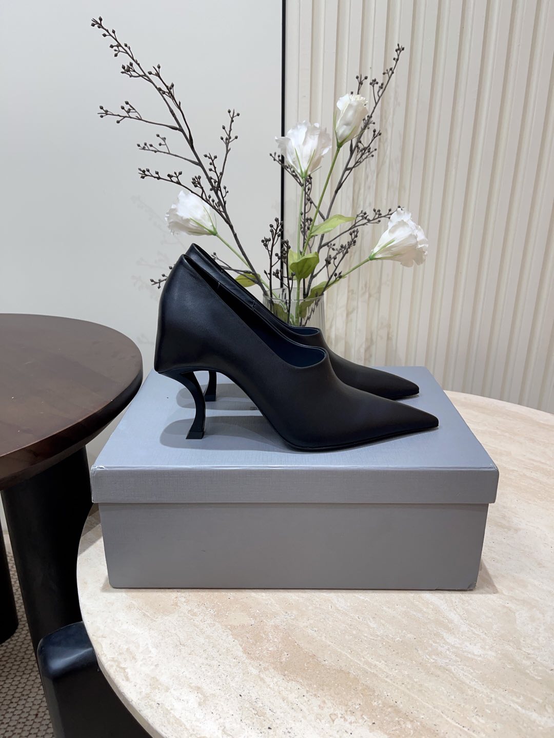 Balanciaga CURVED HEEL DEEP MOUTH PUMPS IN BLACK CALFSKIN