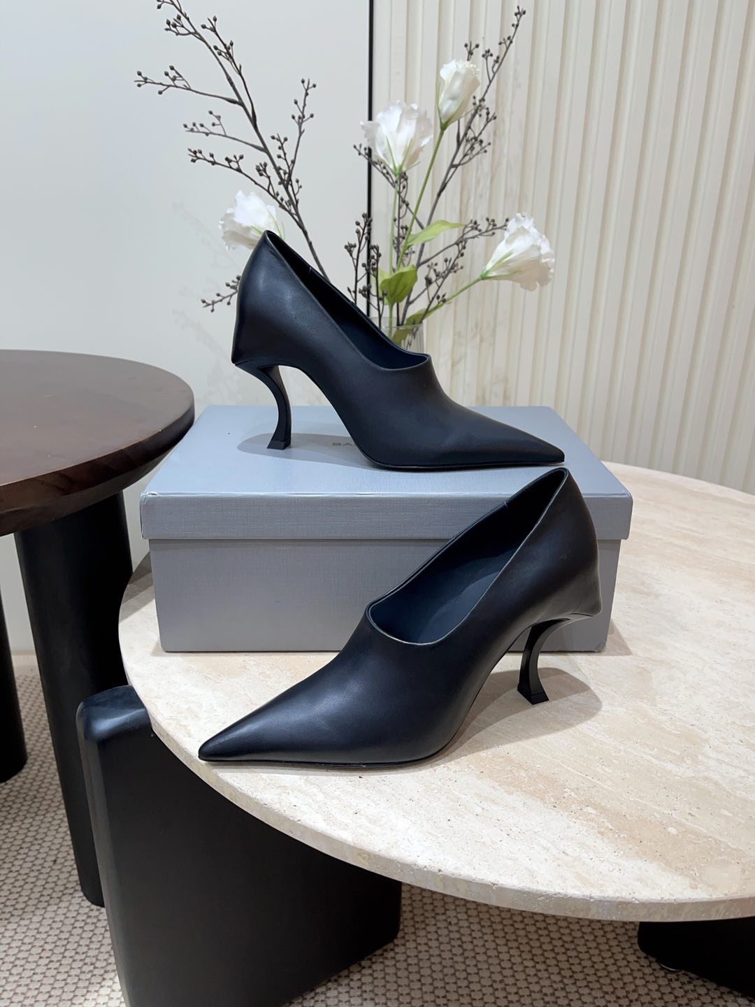 Balanciaga CURVED HEEL DEEP MOUTH PUMPS IN BLACK CALFSKIN
