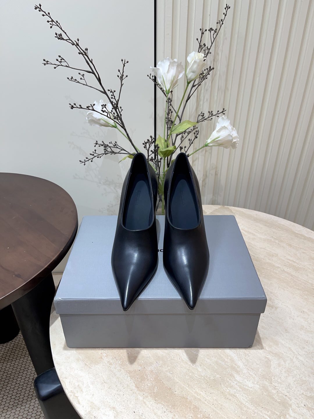 Balanciaga CURVED HEEL DEEP MOUTH PUMPS IN BLACK CALFSKIN
