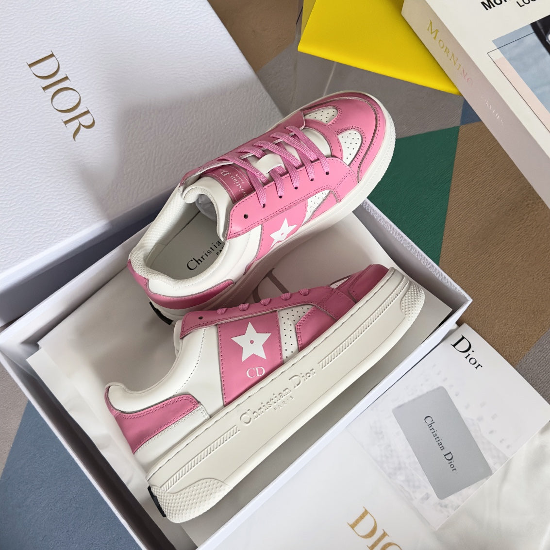 DIOR star sneaker white pink calfksin
