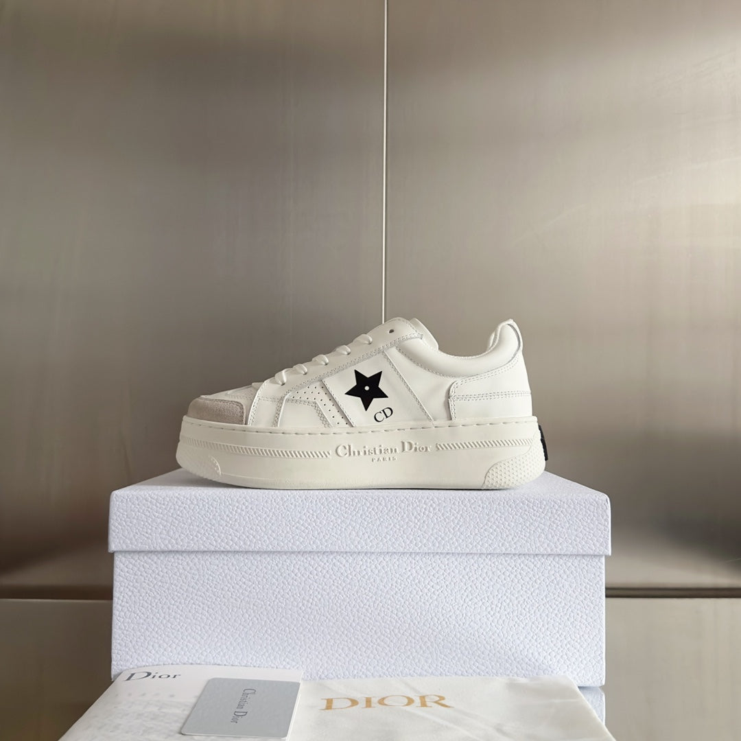 DIOR star sneaker white cream calfksin