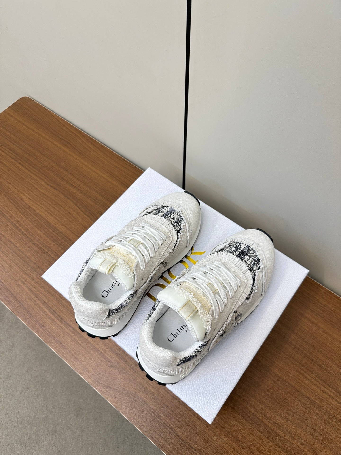 DIOR C'est DIOR Sneaker In White Suede And Tweed Fabric 989934