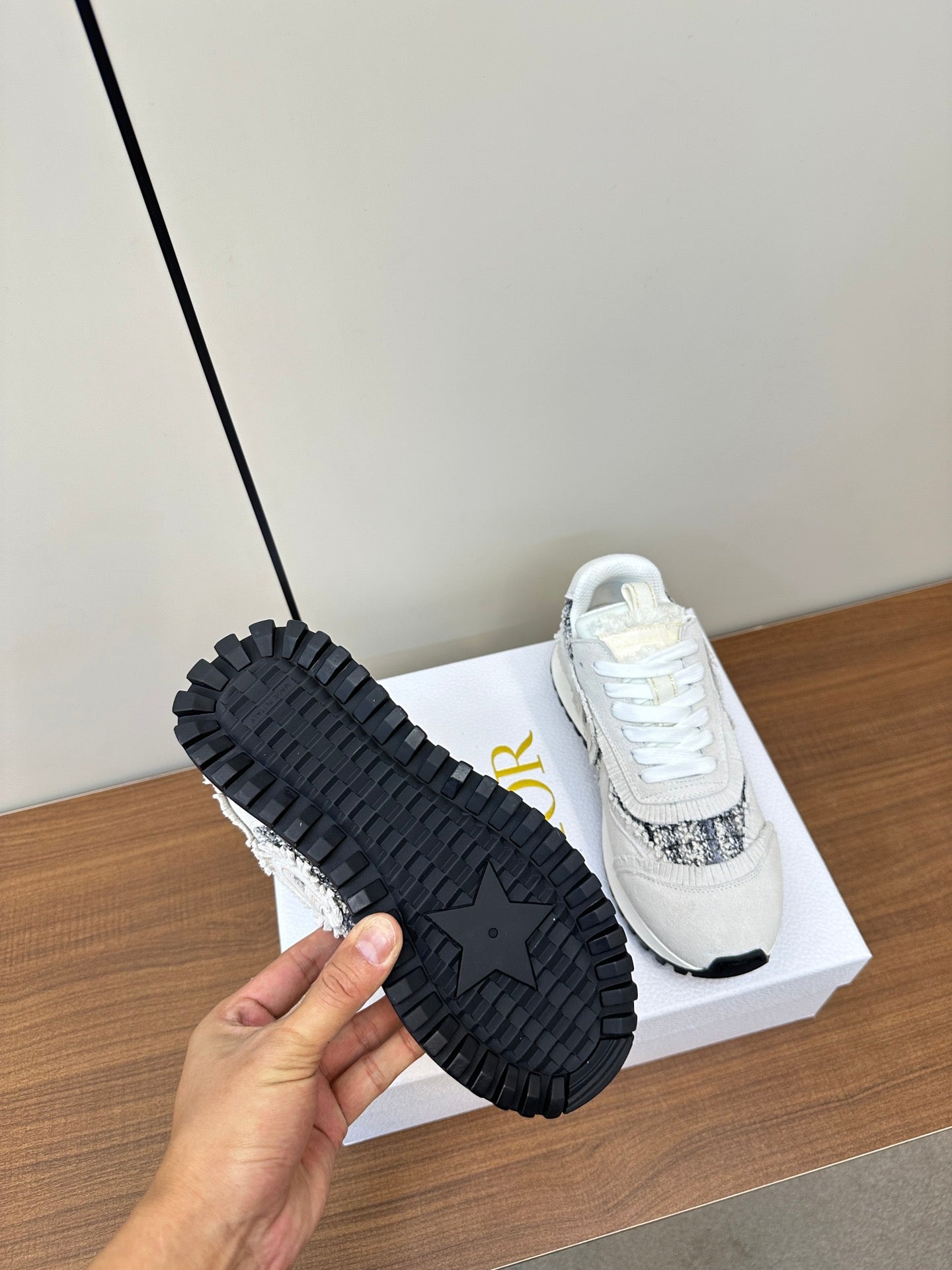 DIOR C'est DIOR Sneaker In White Suede And Tweed Fabric 989934