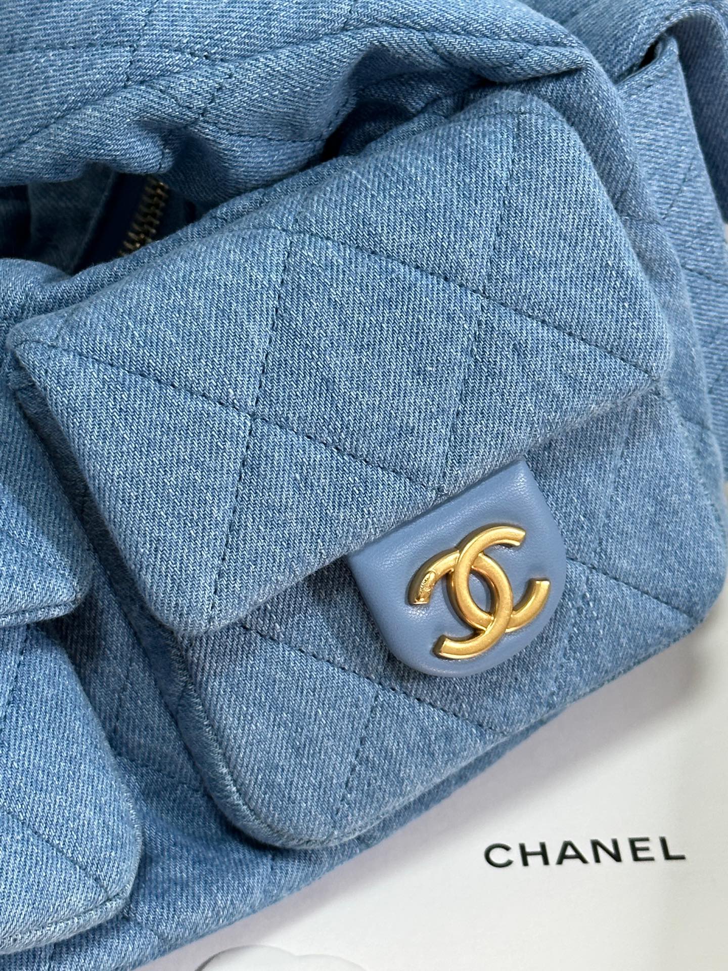 CHANEL 25C Hobo 35cm Baby Blue Demin Gold Hardware 243567