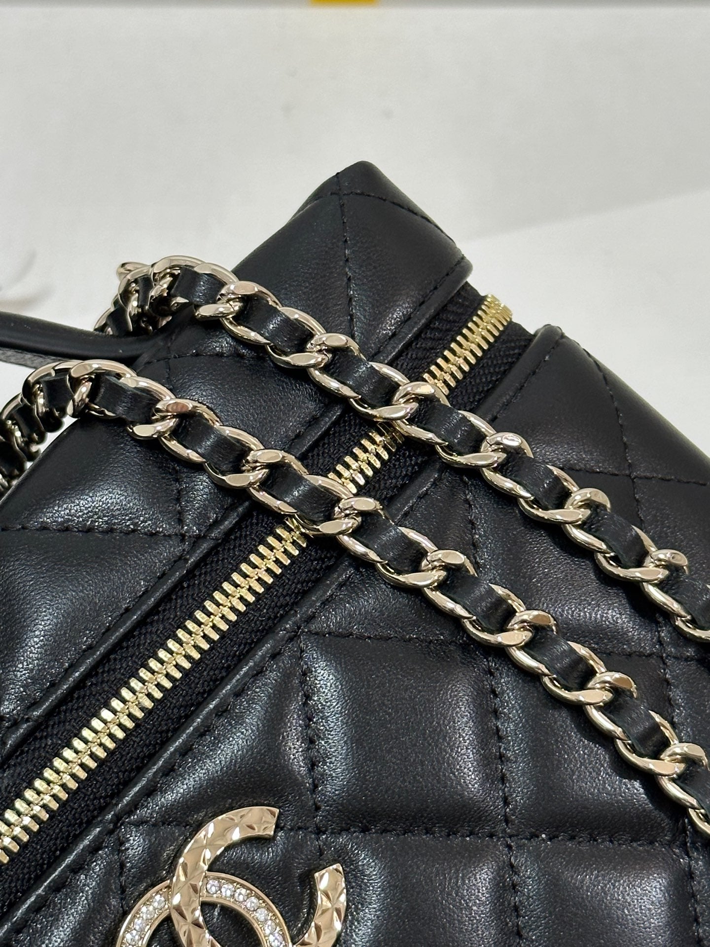 CHANEL 25C Vanity Case 19.5cm Black Hanel Sheepskin Light Gold Hardware
