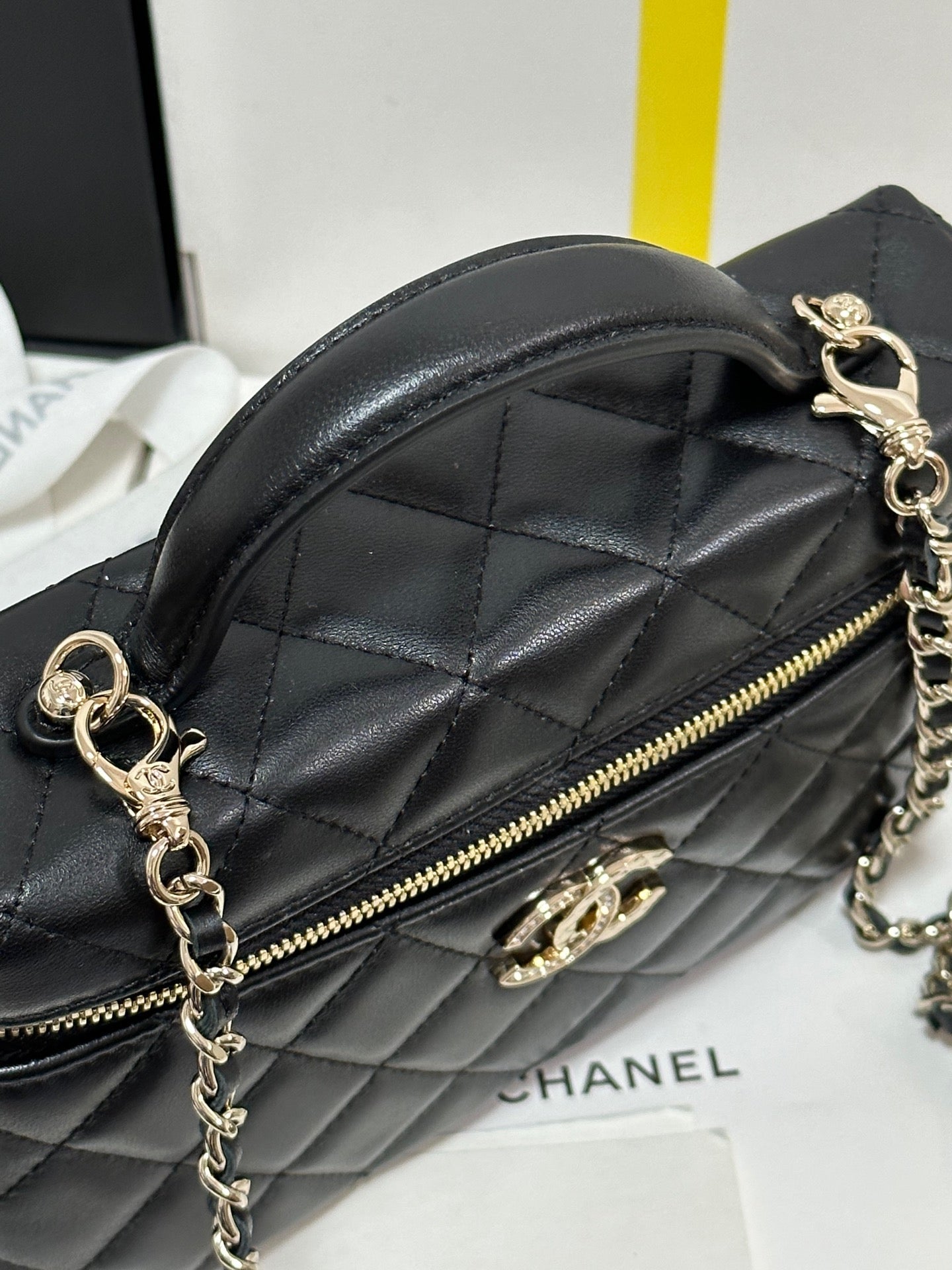 CHANEL 25C Vanity Case 19.5cm Black Hanel Sheepskin Light Gold Hardware