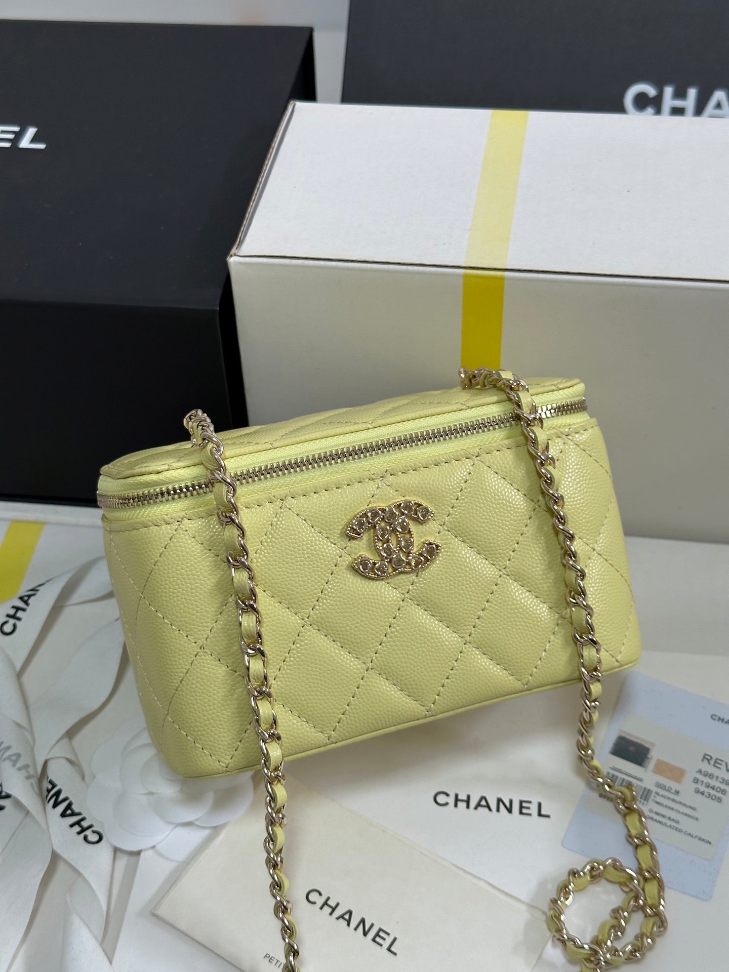 CHANEL 25C Vanity Case 17cm Yellow Caviar Leather Heart Rhinestone Light Gold Hardware 243418