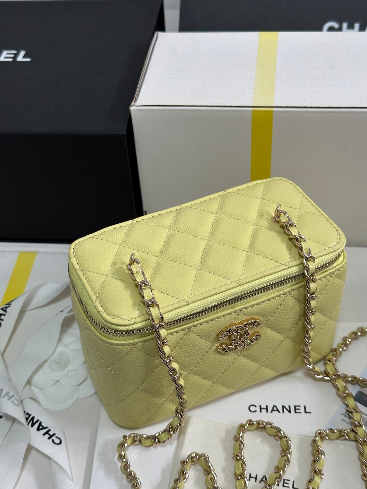 CHANEL 25C Vanity Case 17cm Yellow Caviar Leather Heart Rhinestone Light Gold Hardware 243418