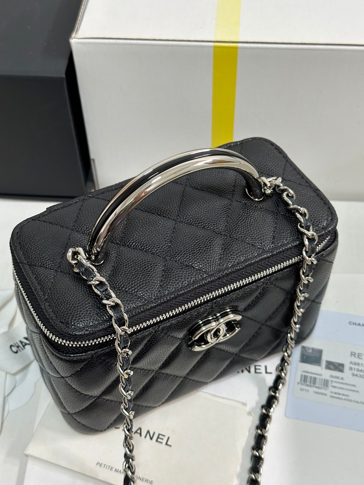 CHANEL 25P Vanity Case 17cm Black Leather Silver Hardware 243469