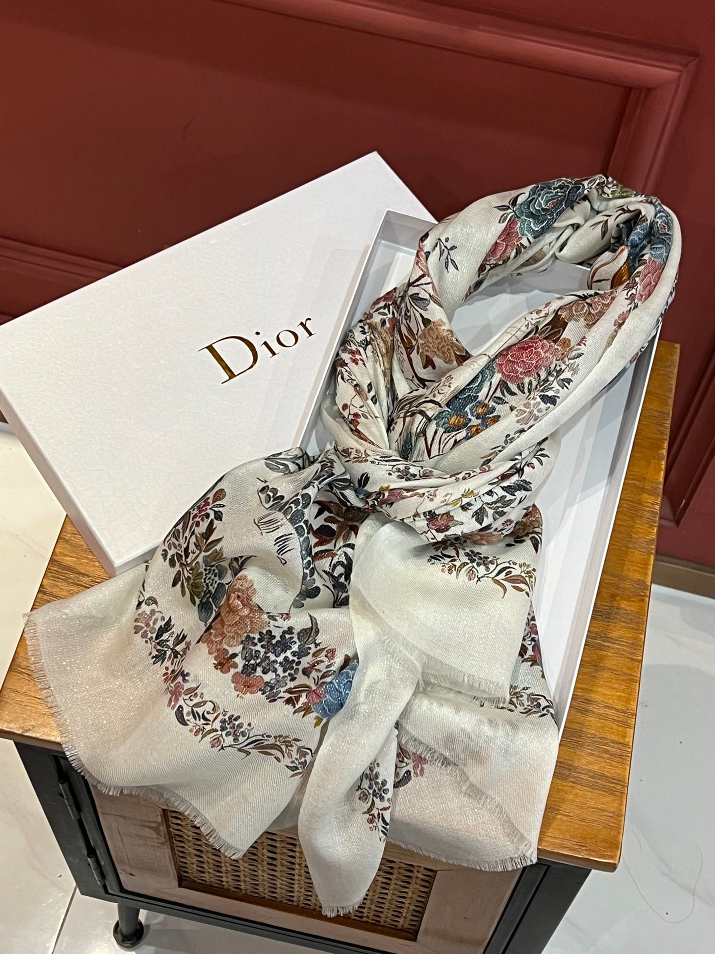 DIOR SCARF 200 CM IN WHITE MIX COLORFUL CASHMERE 413823