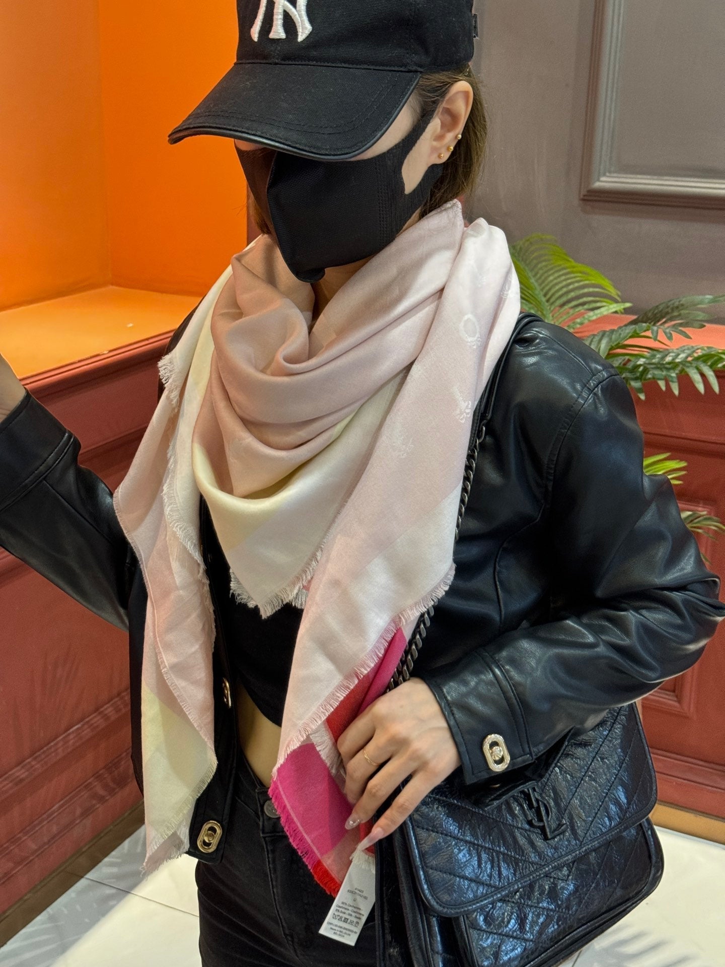 DIOR SHAWL 140 CM IN LIGHT PINK CASHMERE AND SILK 413801