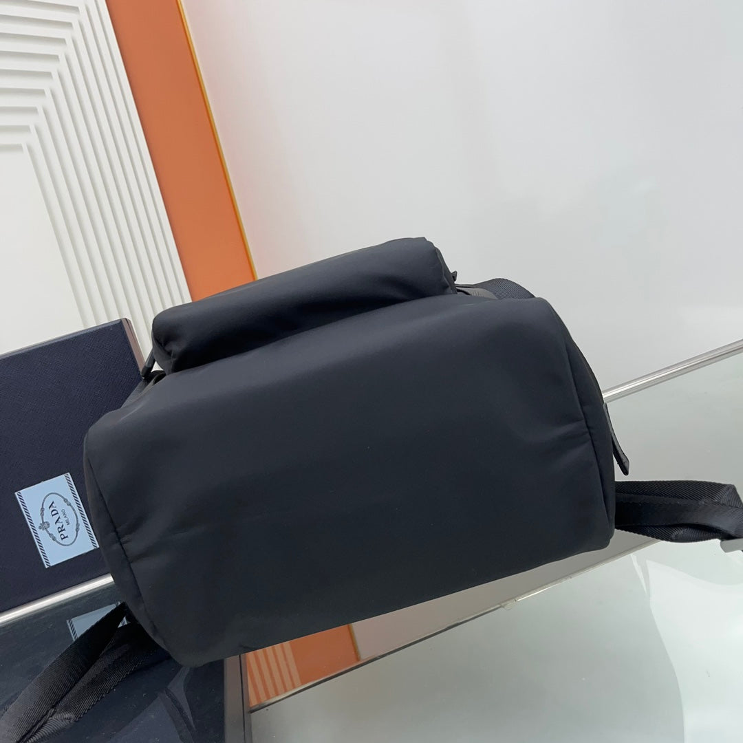 PRADA BACKPACK 45 IN BLACK RE-NYLON AND SAFFIANO LEATHER TRIM