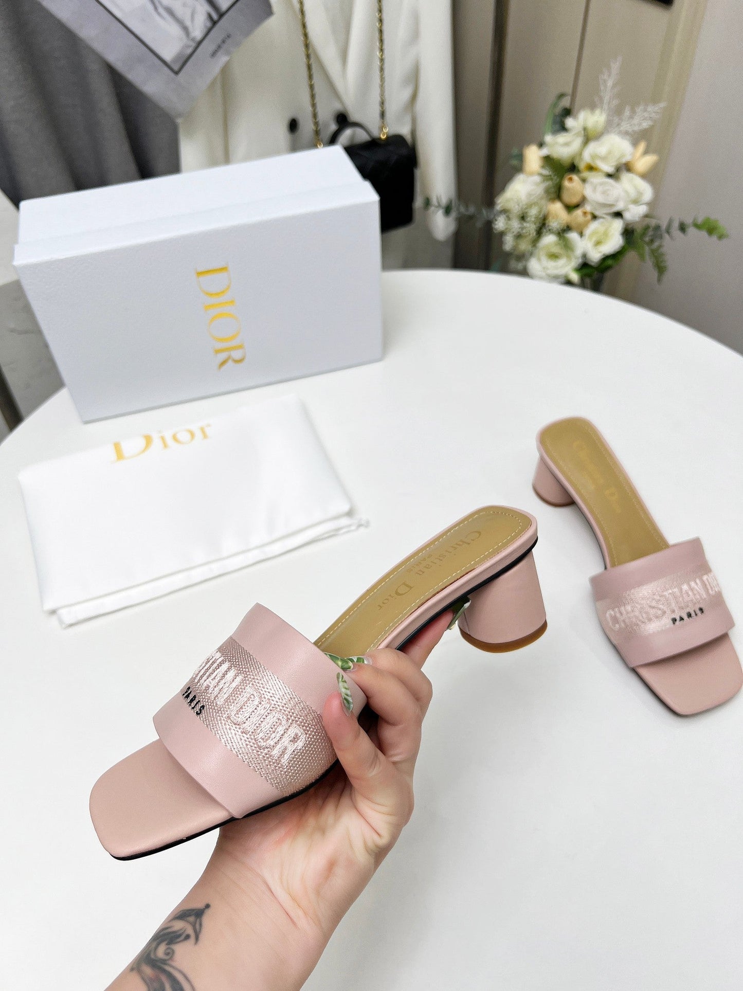 DIOR dway 45 pink canvas calfskin