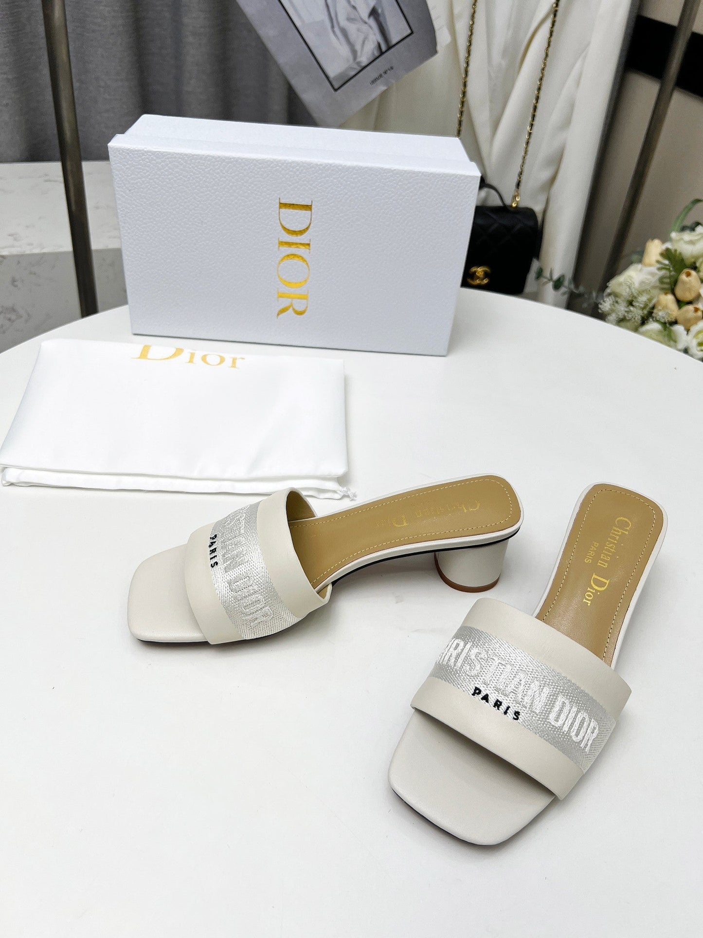 DIOR dway 45 cream canvas calfskin