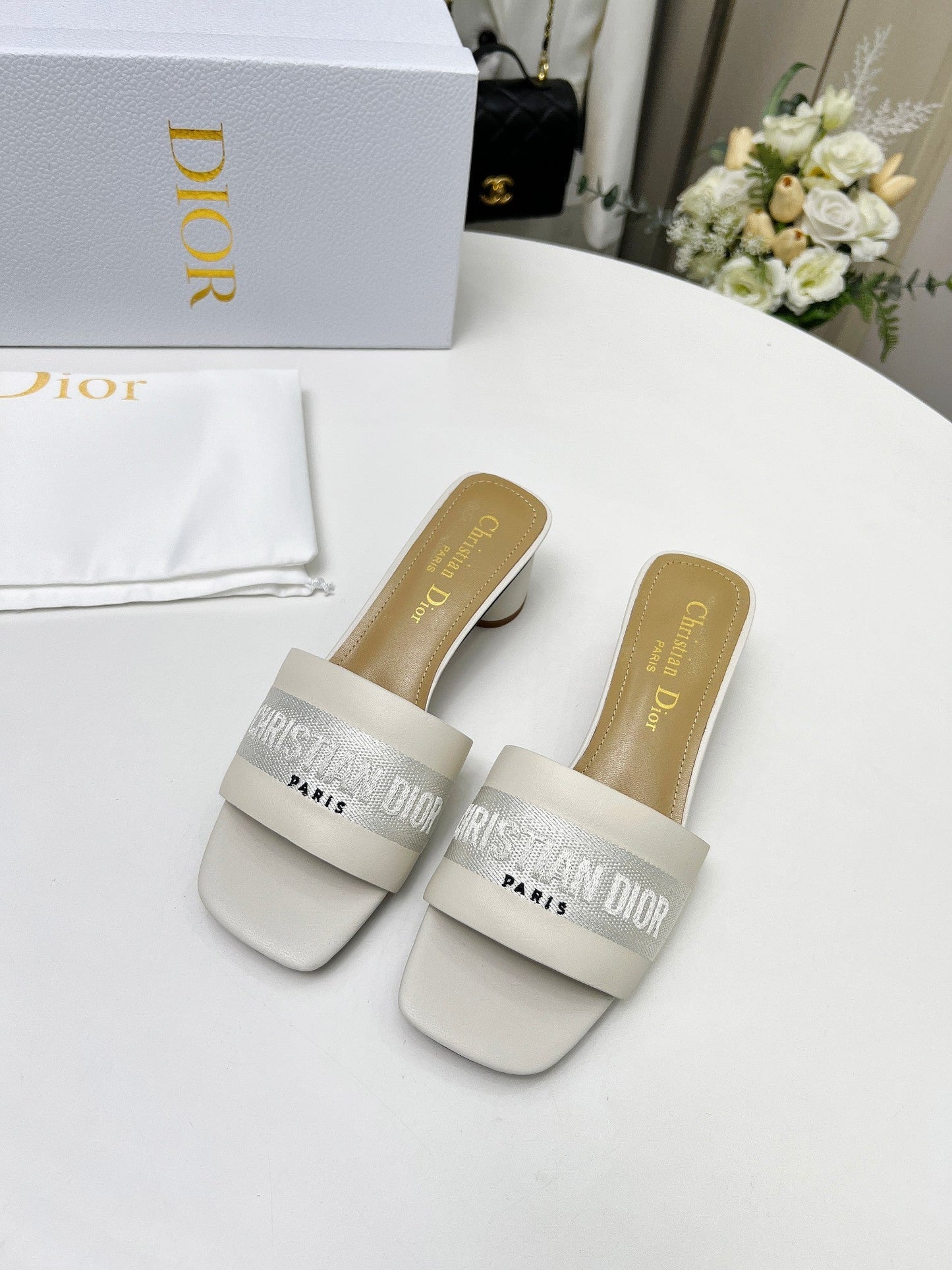 DIOR dway 45 cream canvas calfskin