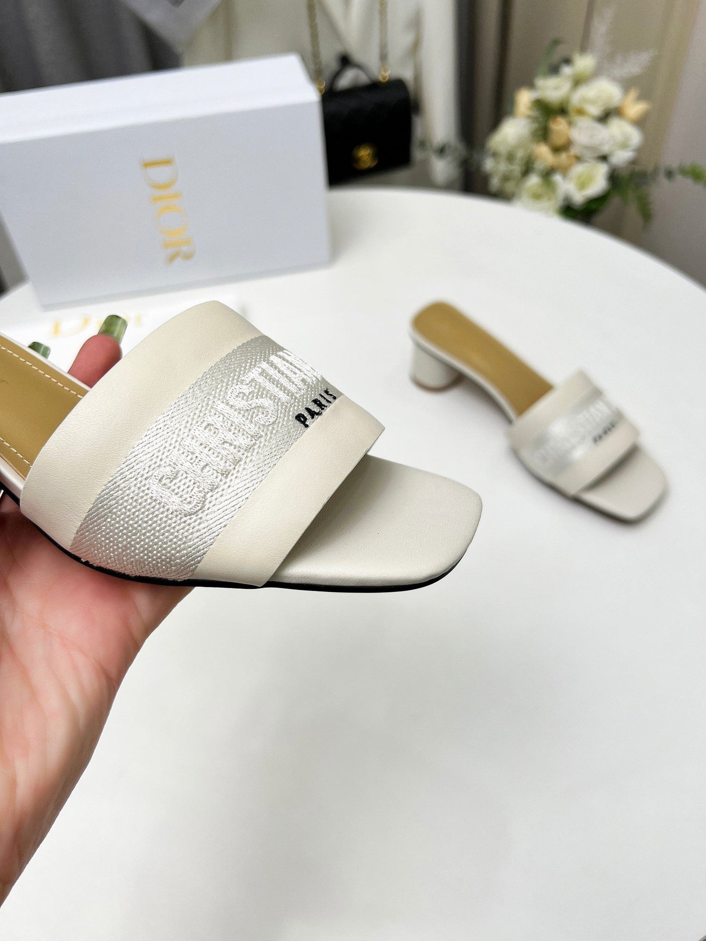 DIOR dway 45 cream canvas calfskin