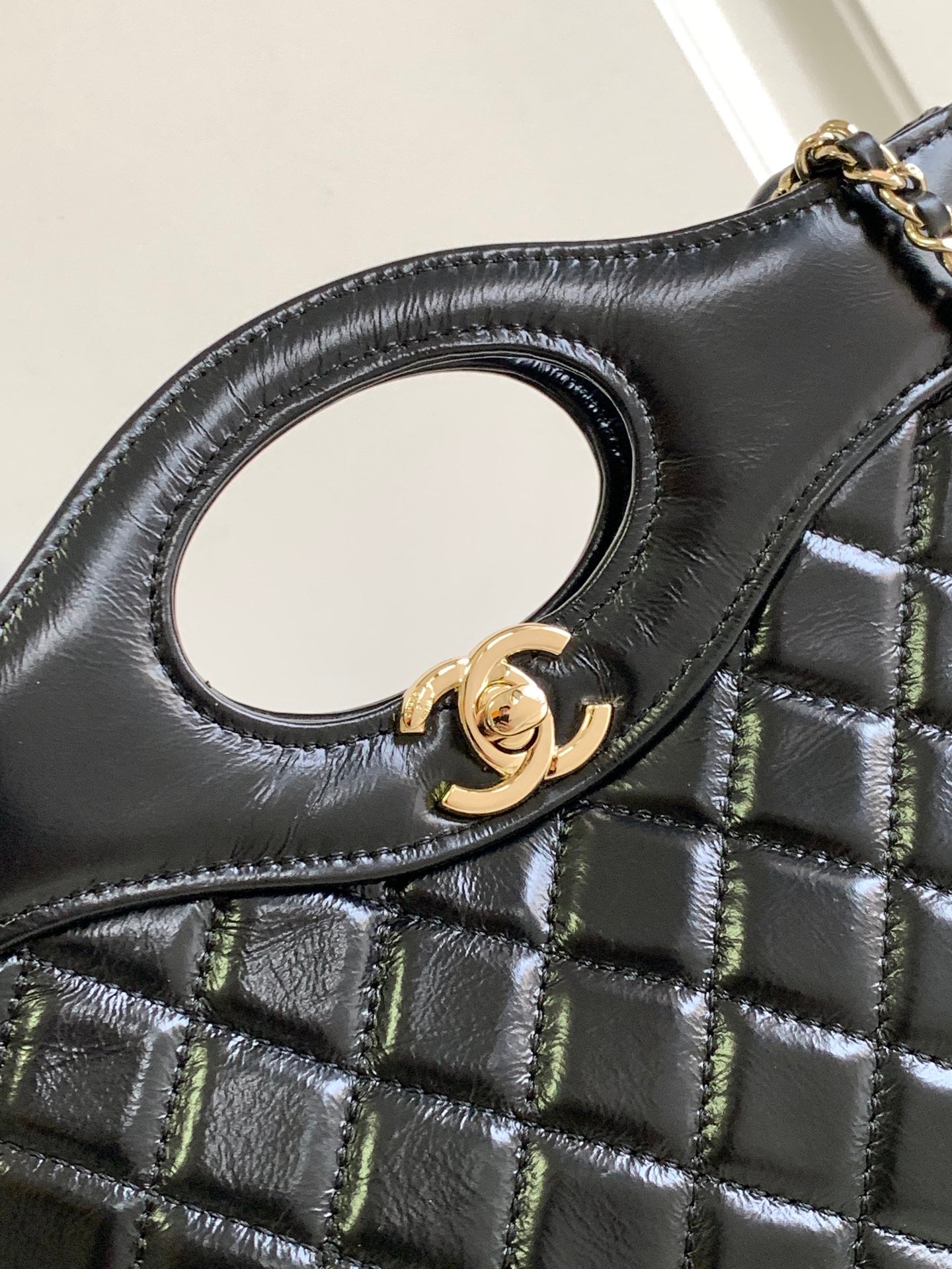CHANEL 24s31 mini shopping bag 22cm black lambskin gold hardware