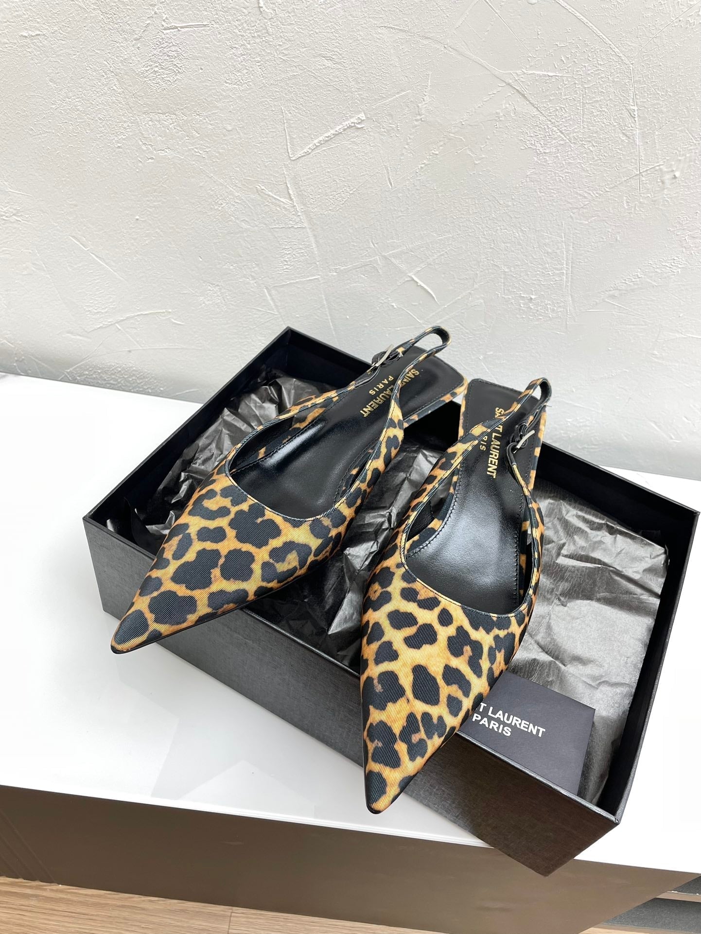 Saint Laurent CHERISH SLINGBACK PUMPS 35 IN LEOPARD GROSGRAIN