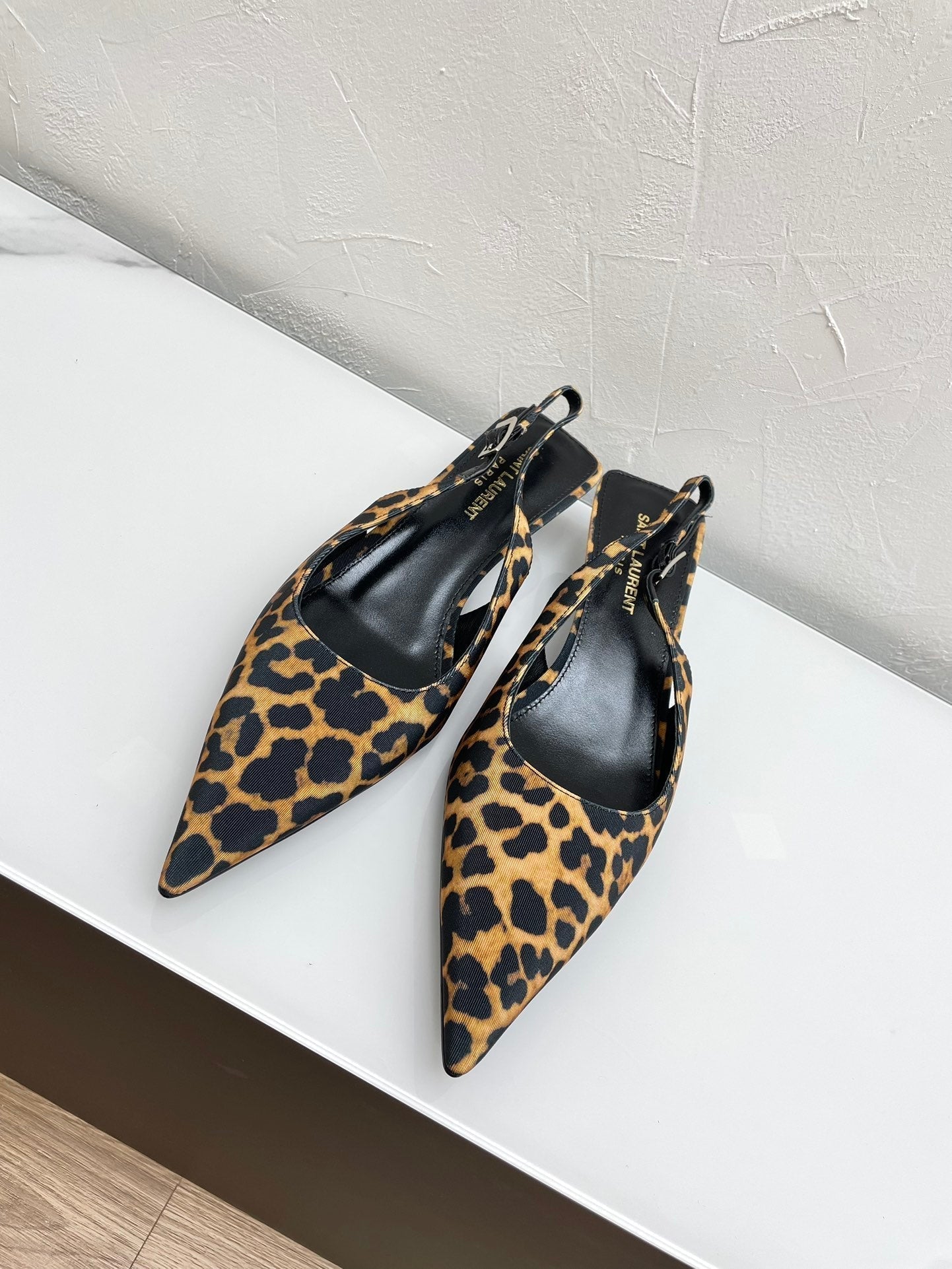 Saint Laurent CHERISH SLINGBACK PUMPS 35 IN LEOPARD GROSGRAIN
