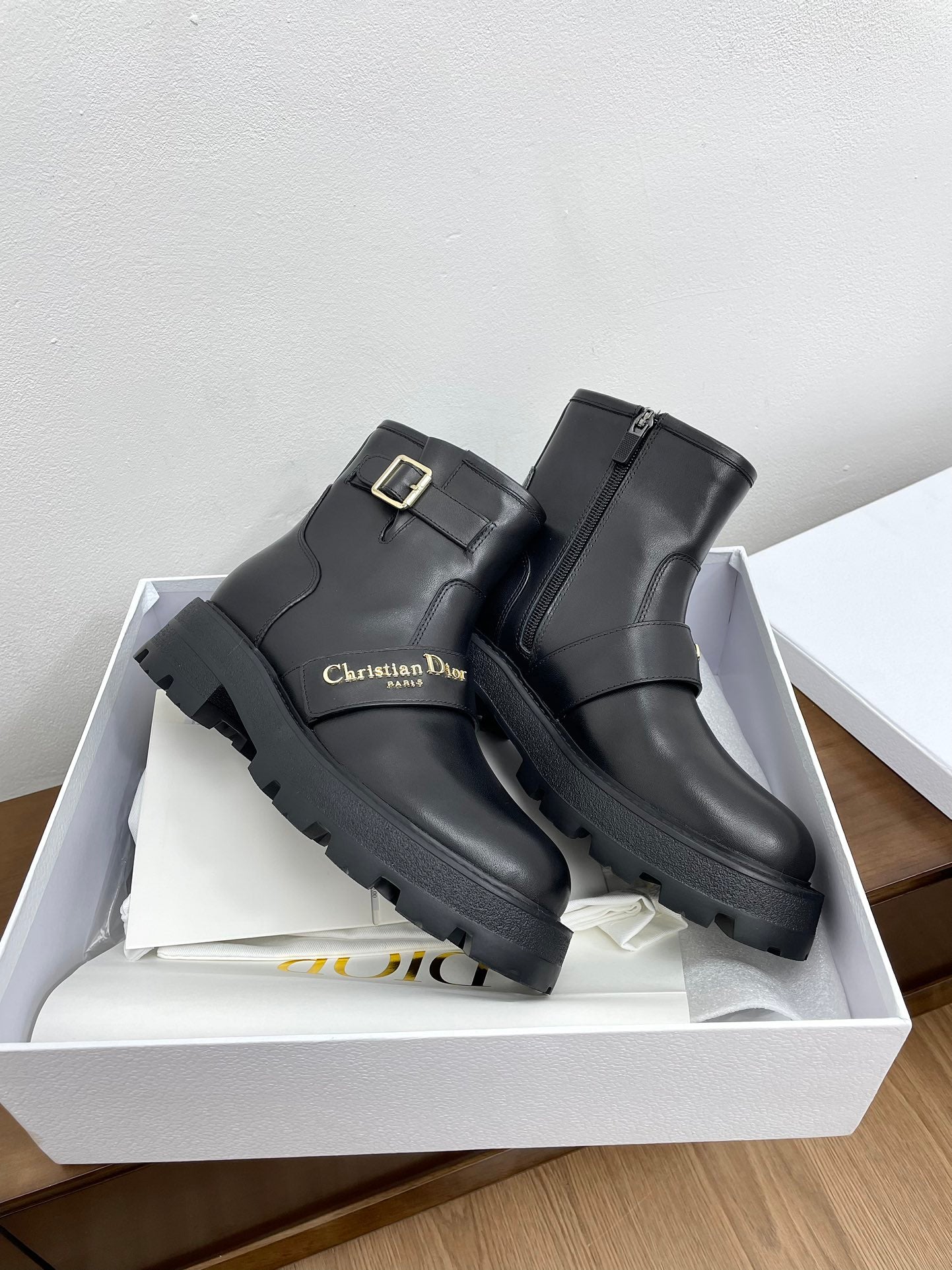 DIOR D-Quest Ankle Boot 40mm Plain Black Calfskin